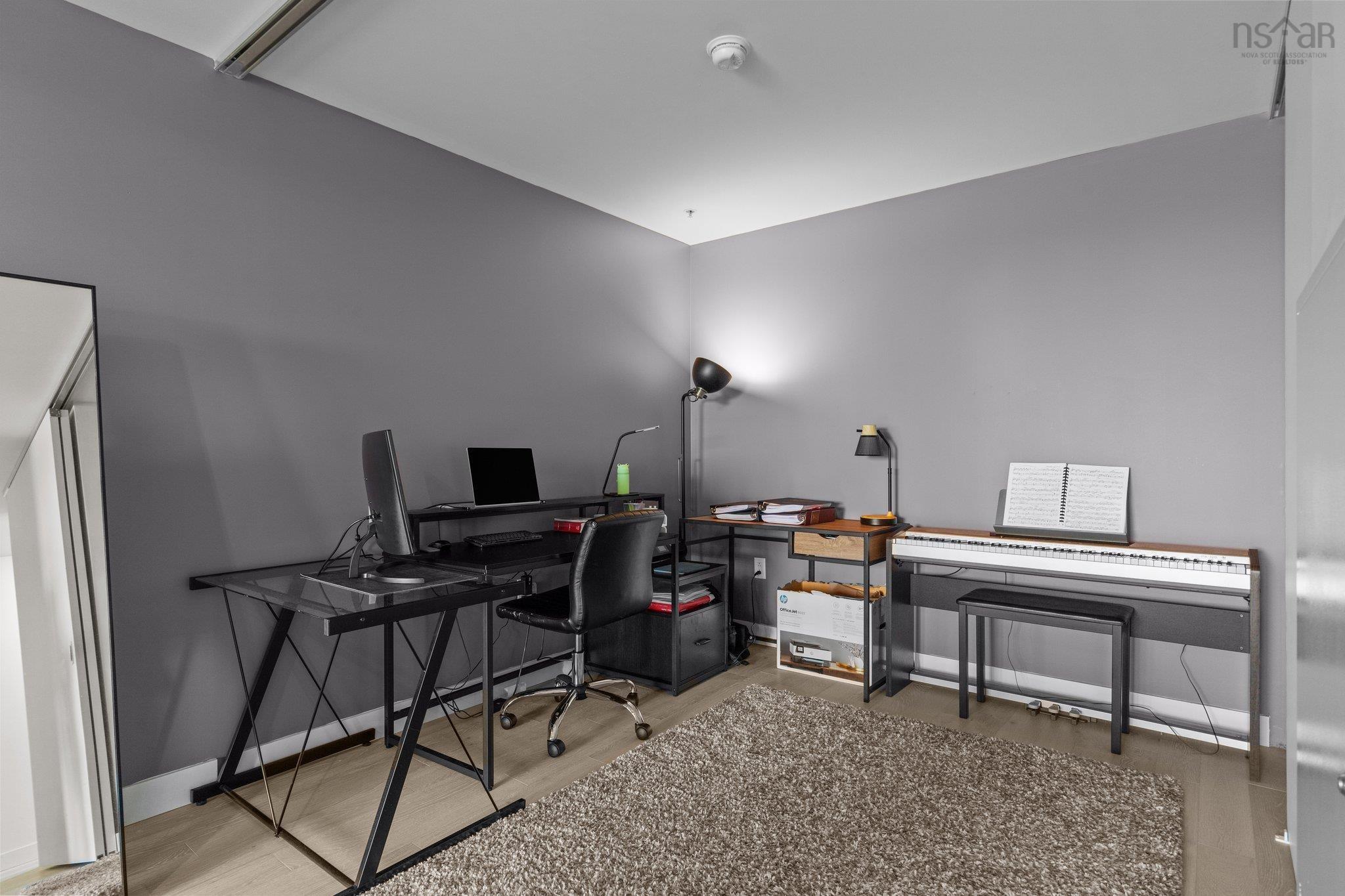 618 1048 Wellington Street photo #17