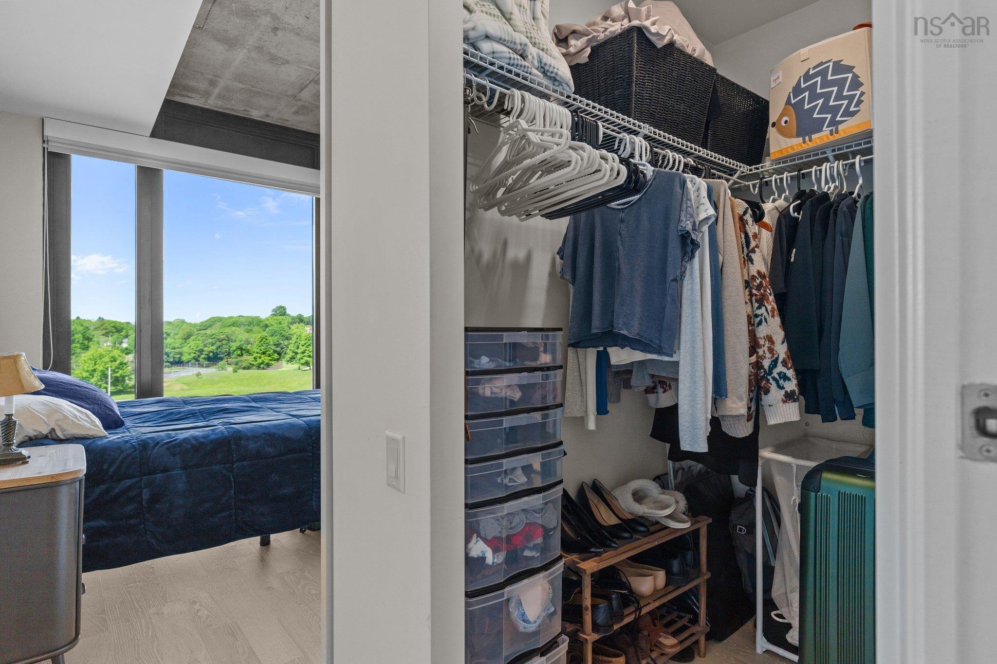 618 1048 Wellington Street photo #5