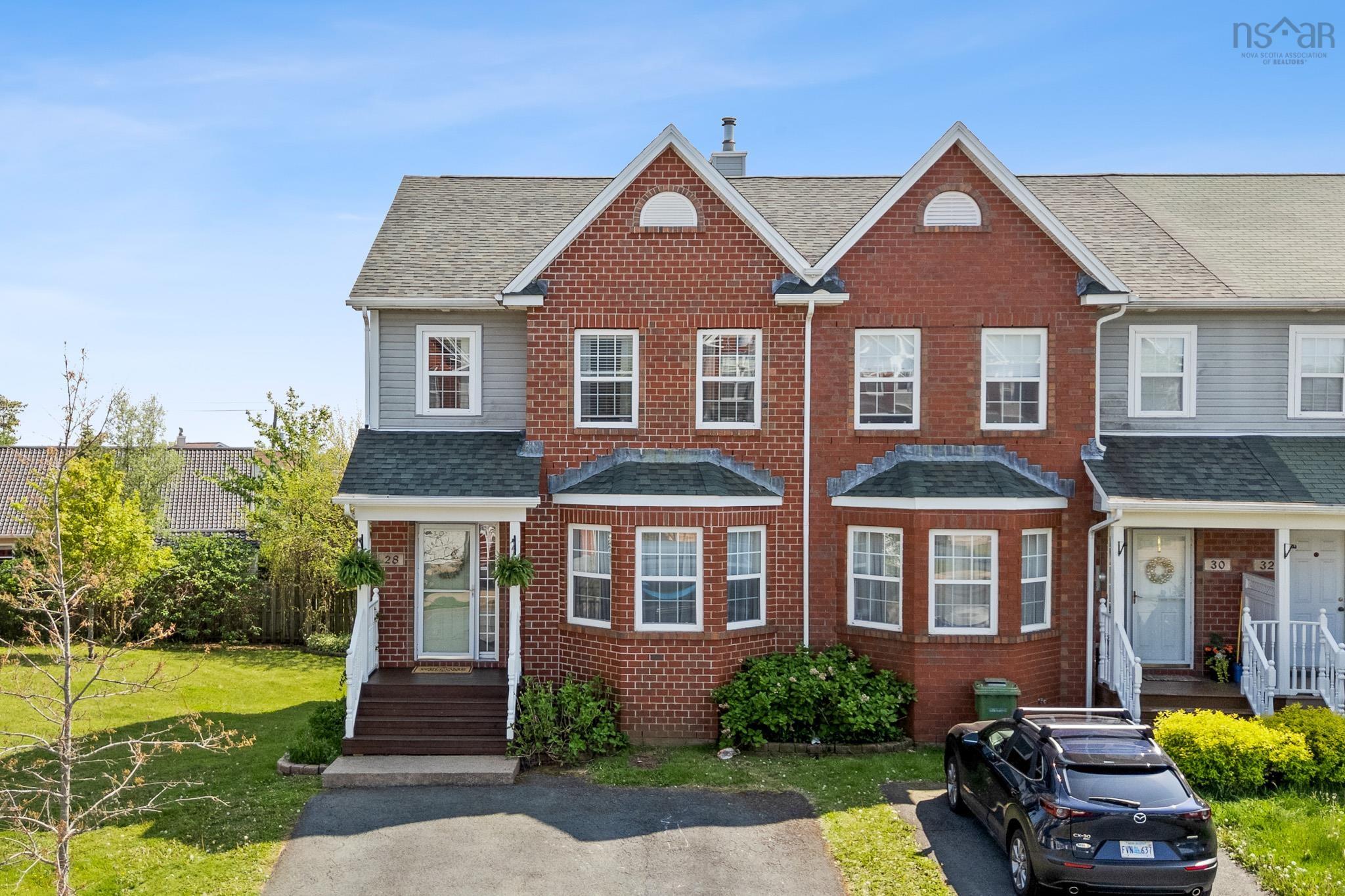 28 WOODHAVEN CL, DARTMOUTH, NS Photo 1