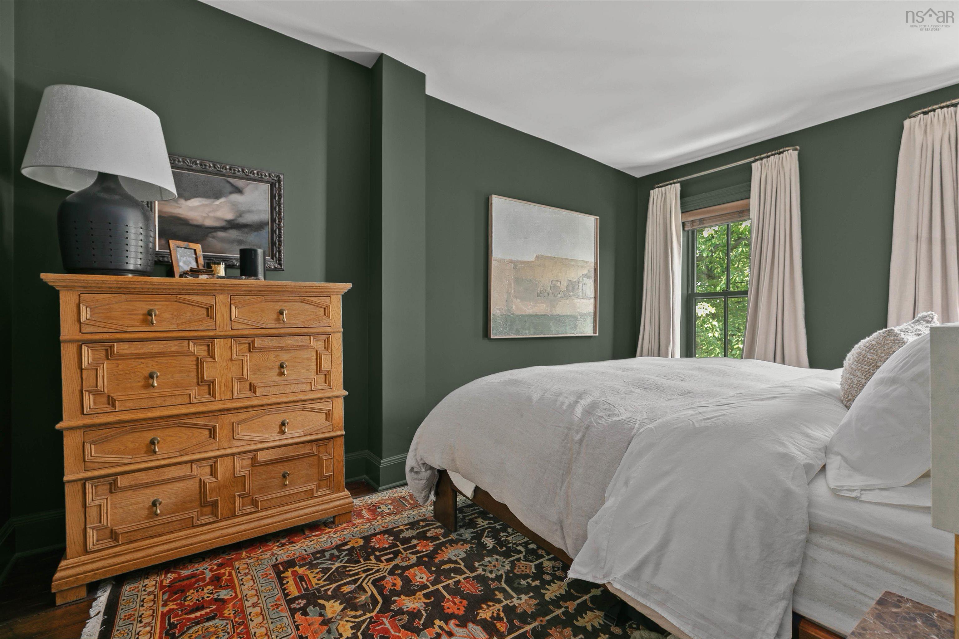 2476 John Street photo #27