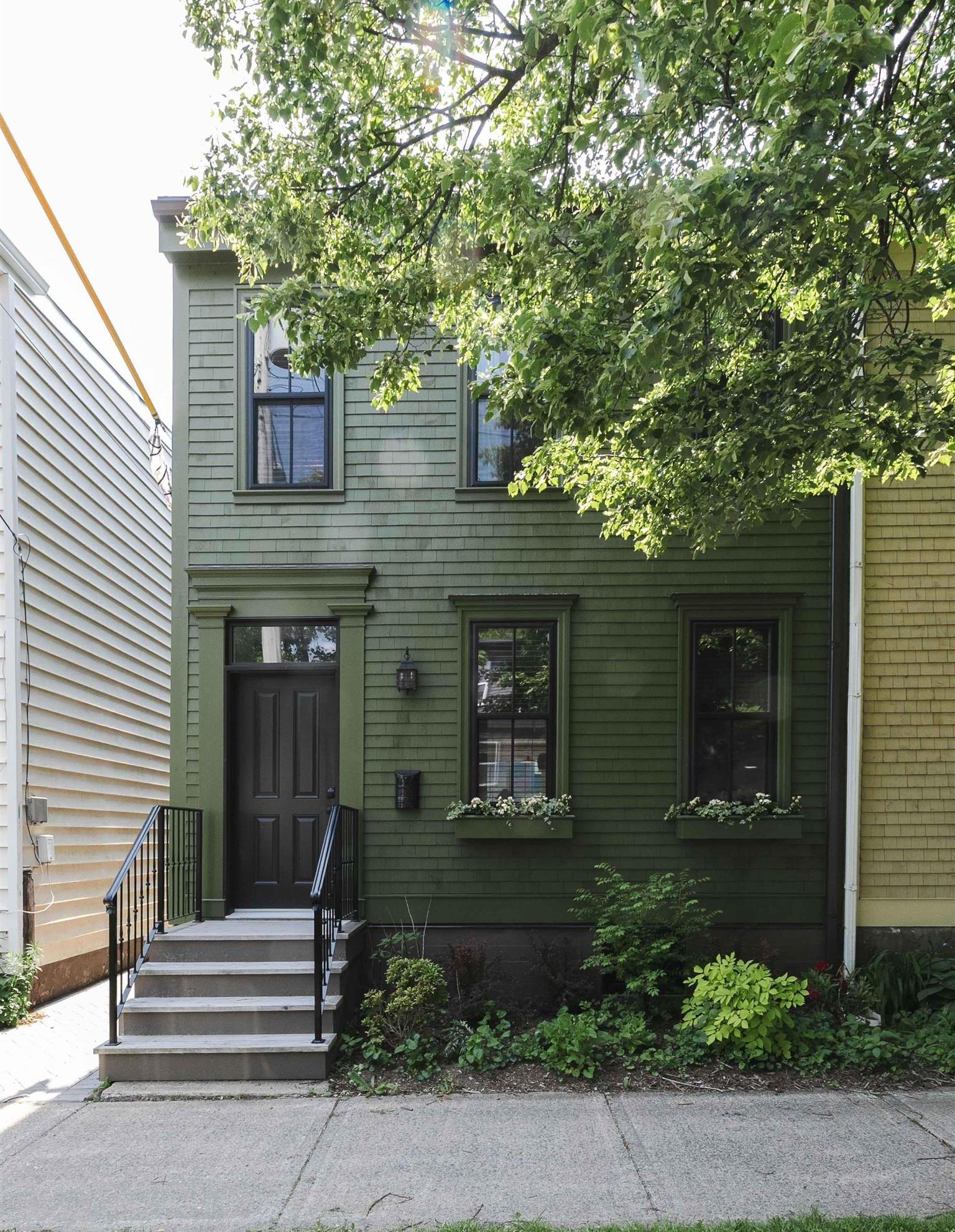 2476 John Street photo #43