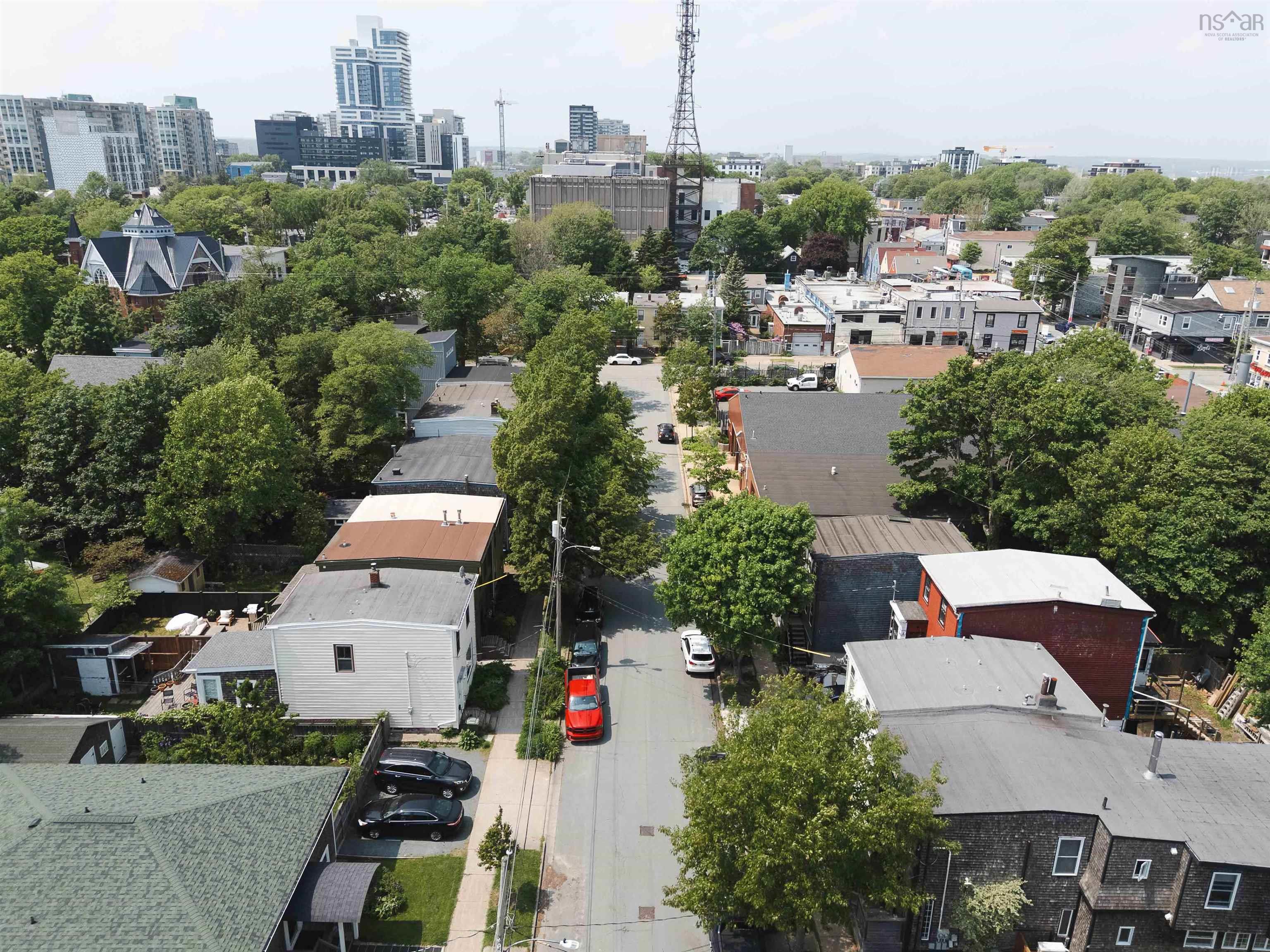 2476 John Street photo #47
