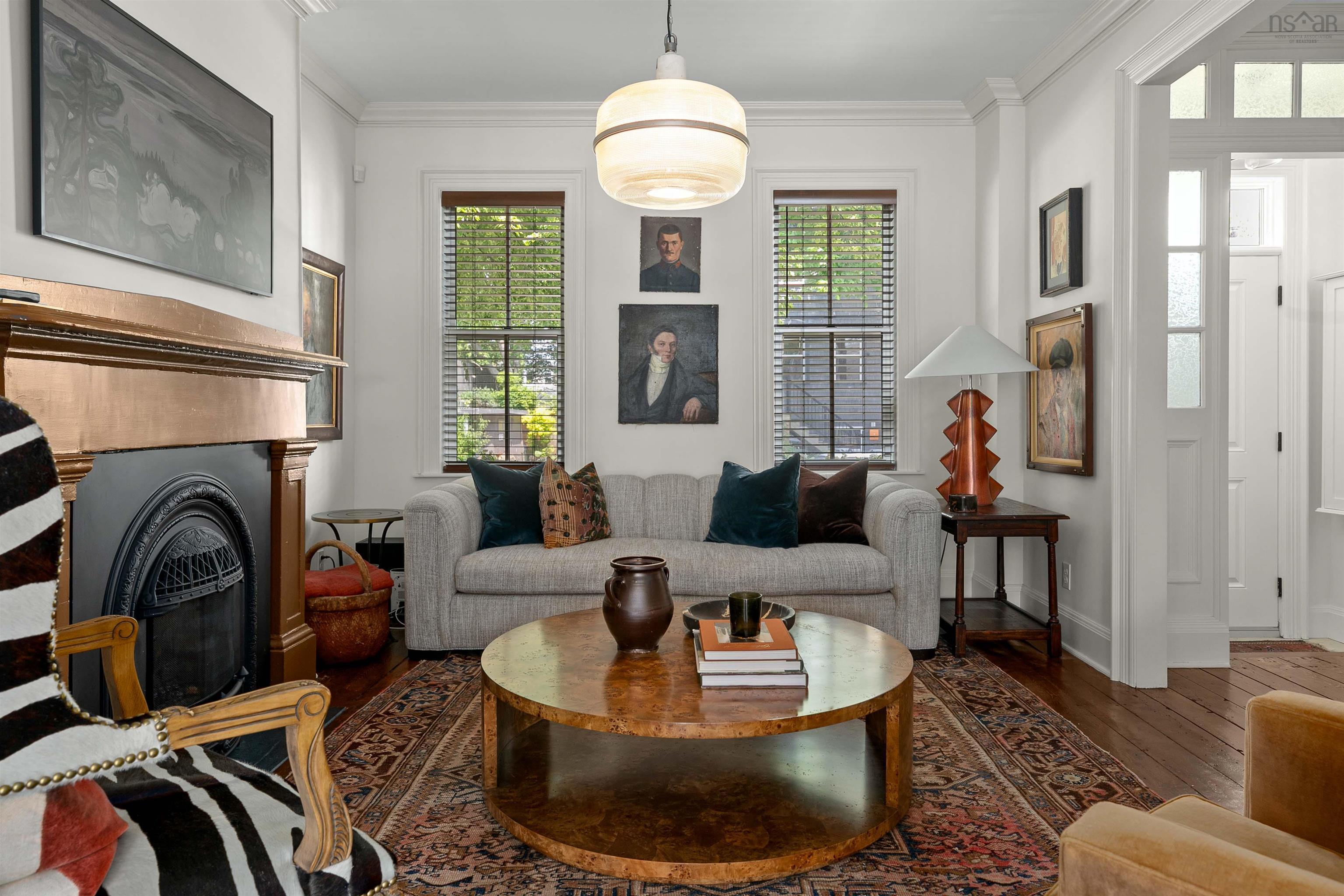 2476 John Street photo #8