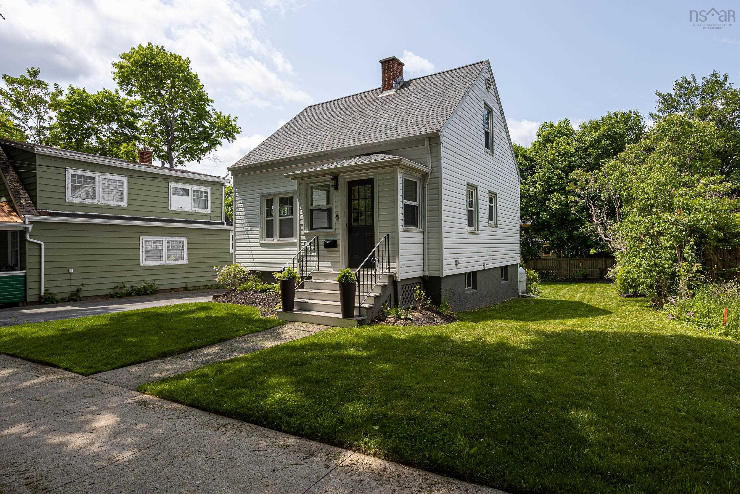 2520 ELM ST, HALIFAX, NS