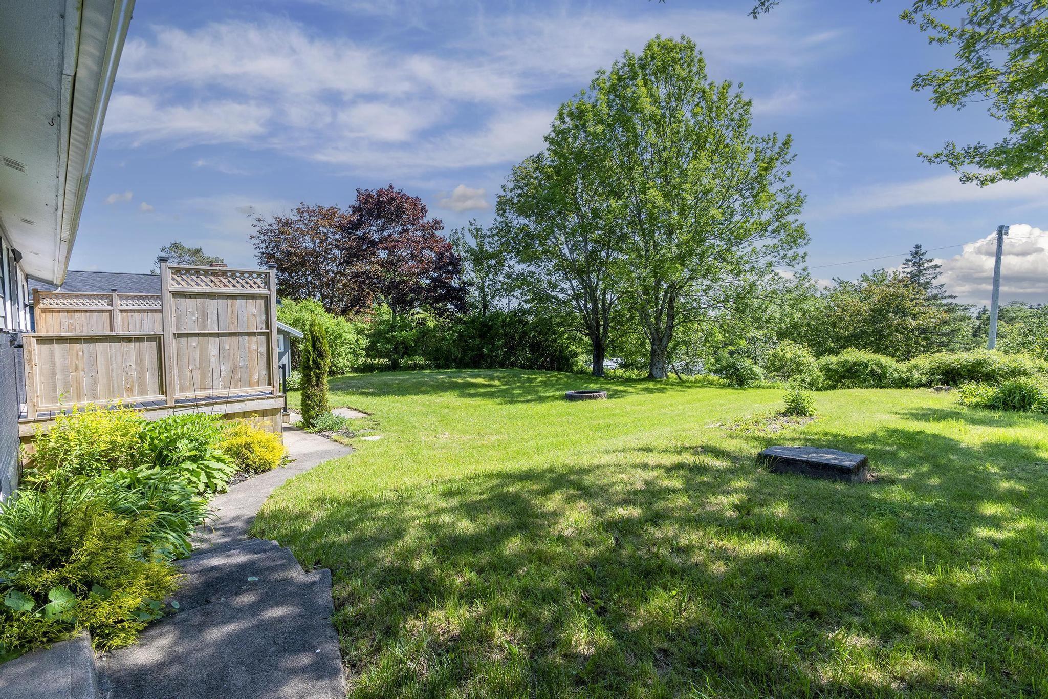 26 Swanton Drive photo #3