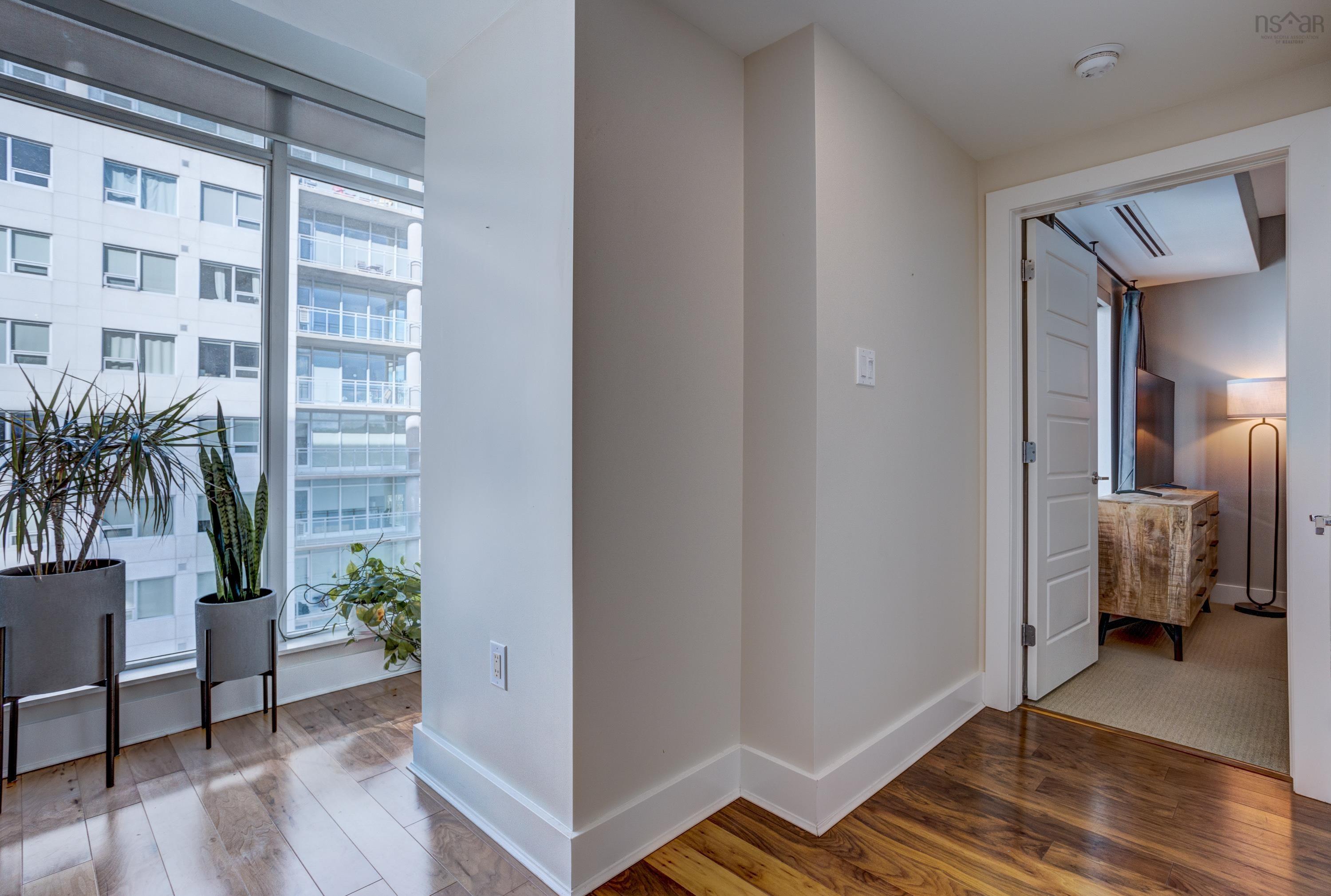 806 31 King's Wharf Place photo #38