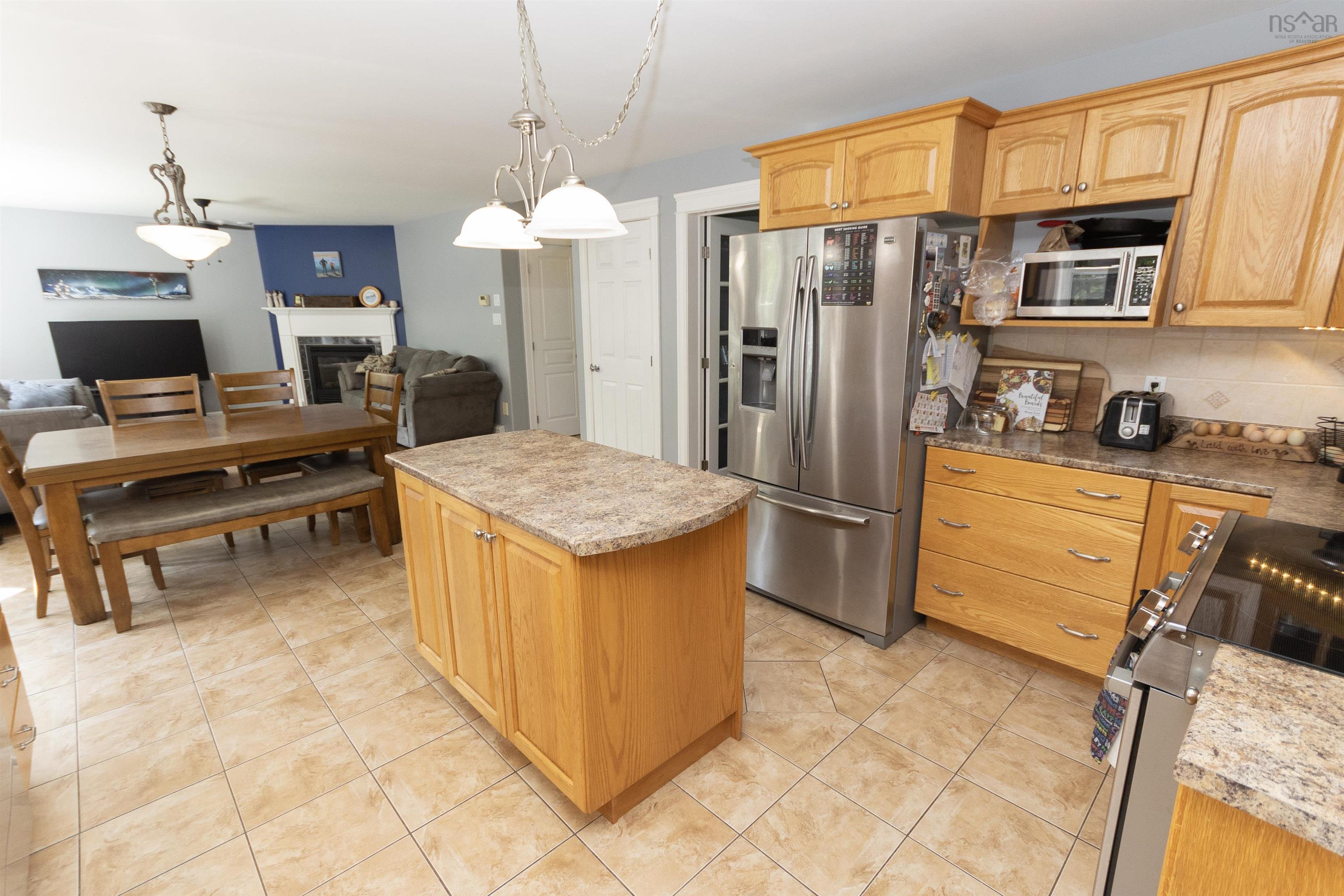 202 Lindforest Court photo #14