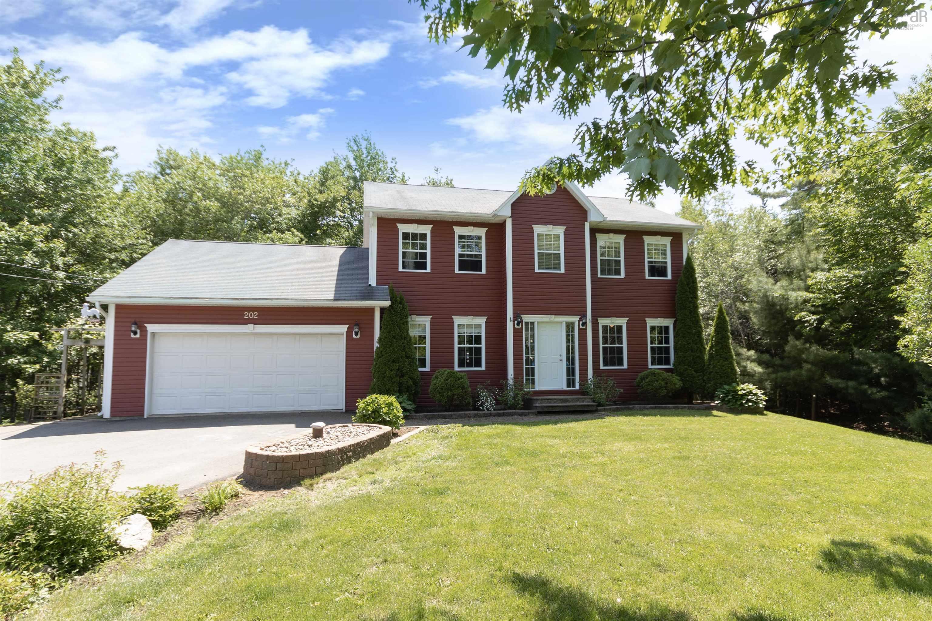 202 Lindforest Court photo #3