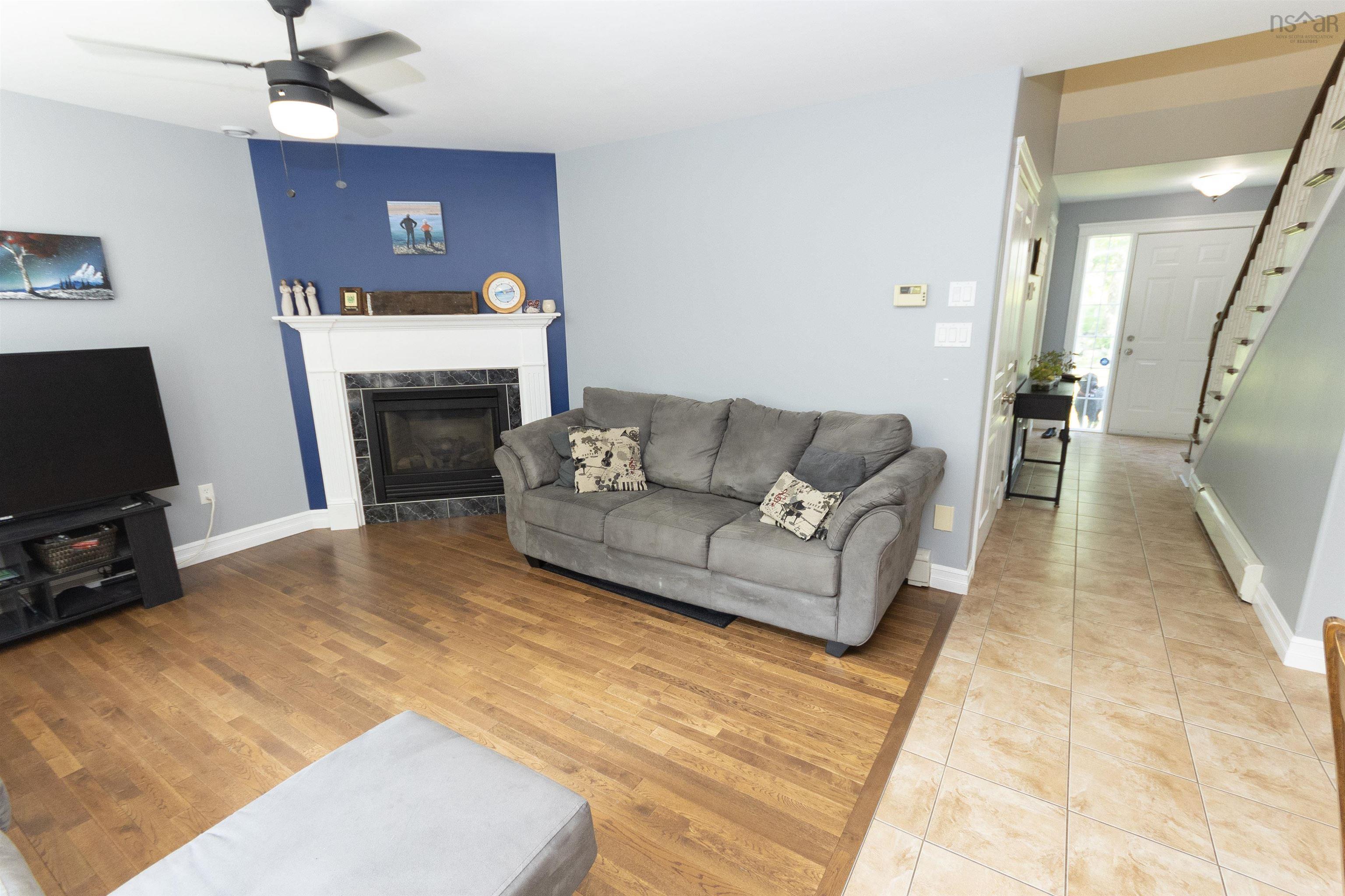 202 Lindforest Court photo #21