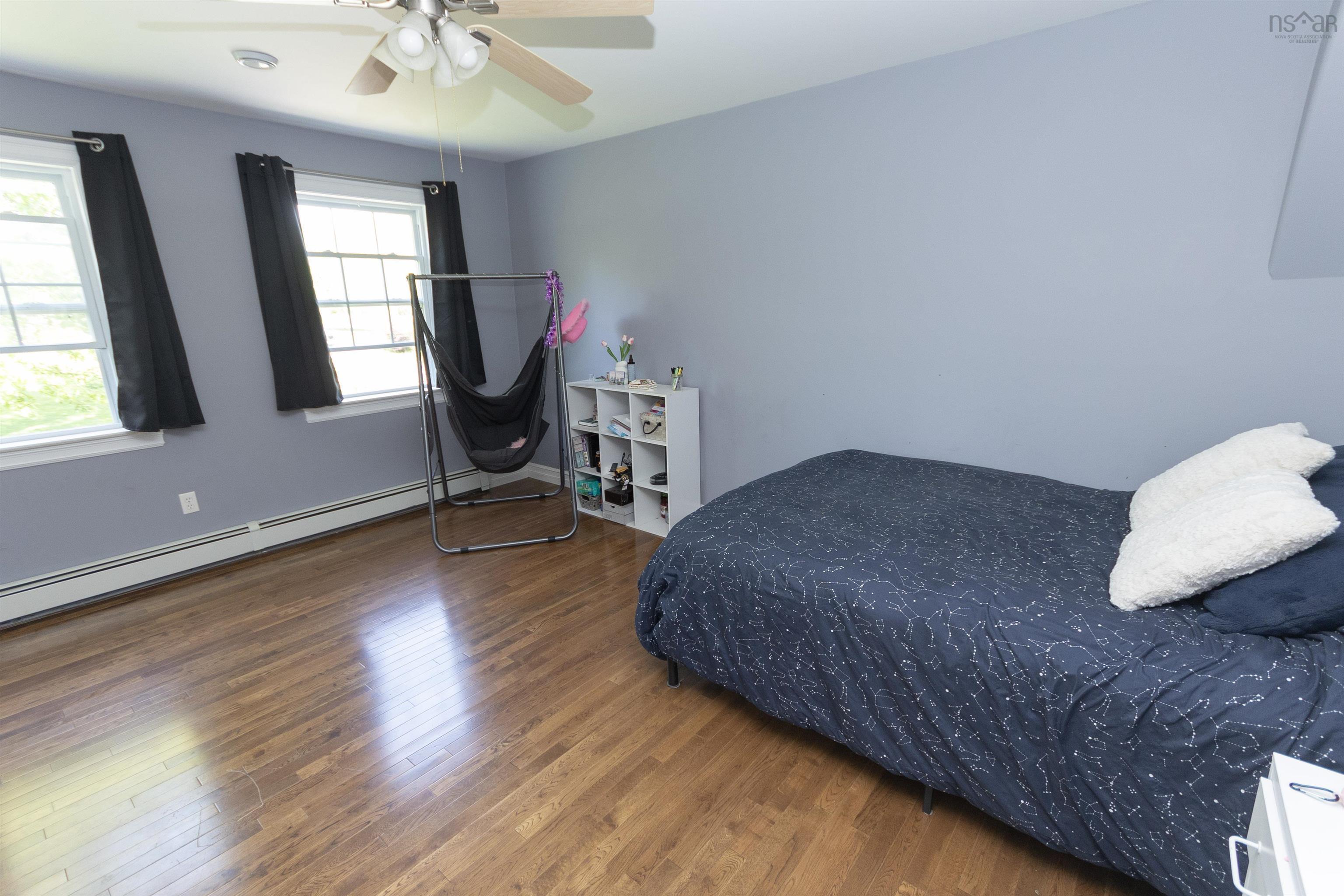 202 Lindforest Court photo #31