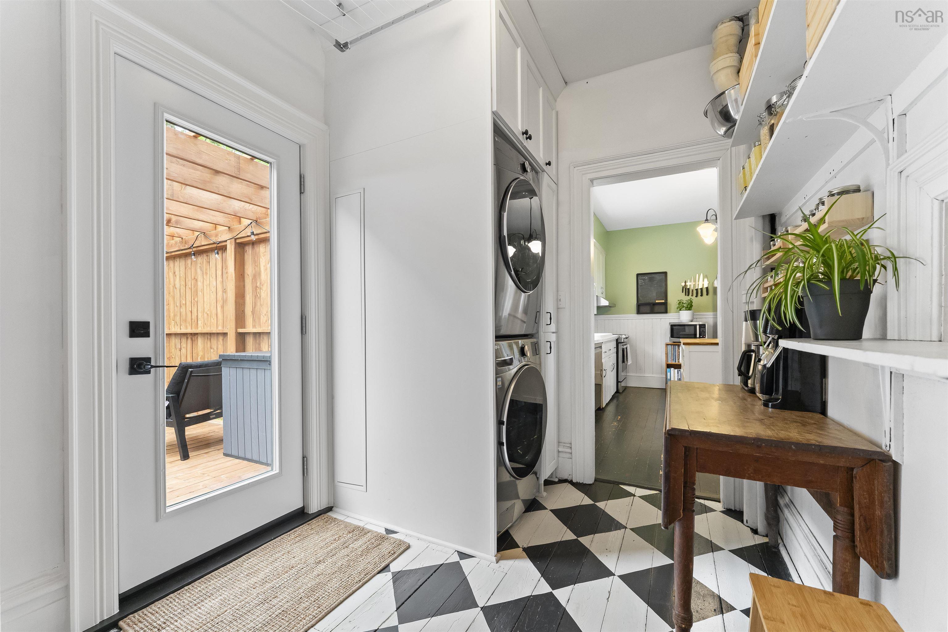 226 Prince Arthur Avenue photo #17