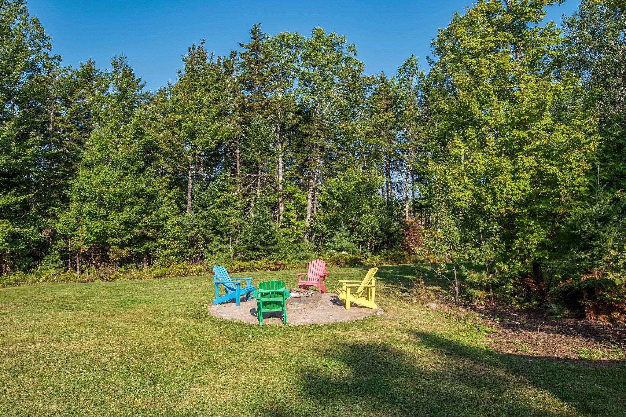 110 Coulter Crescent photo #37
