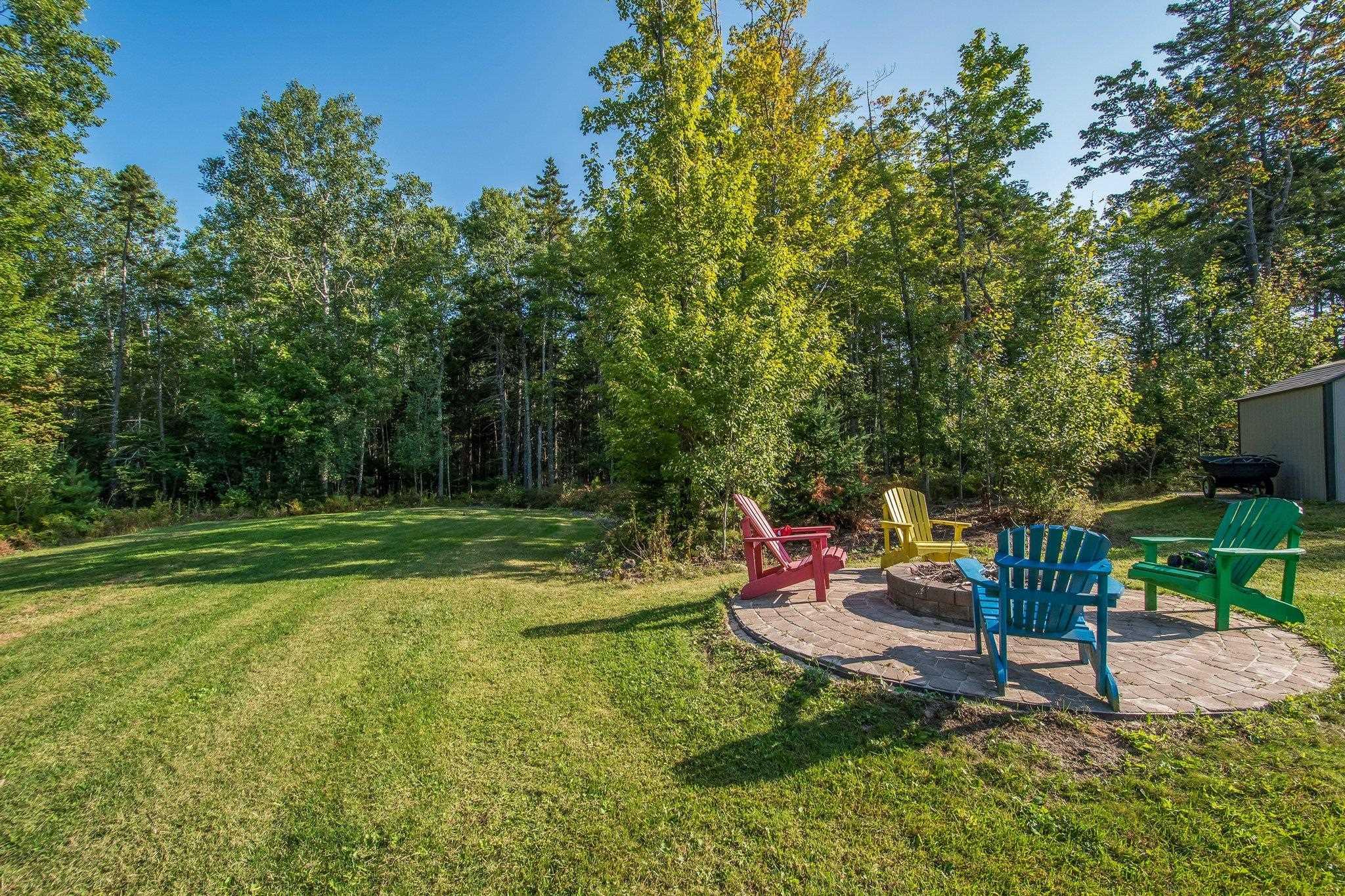 110 Coulter Crescent photo #38
