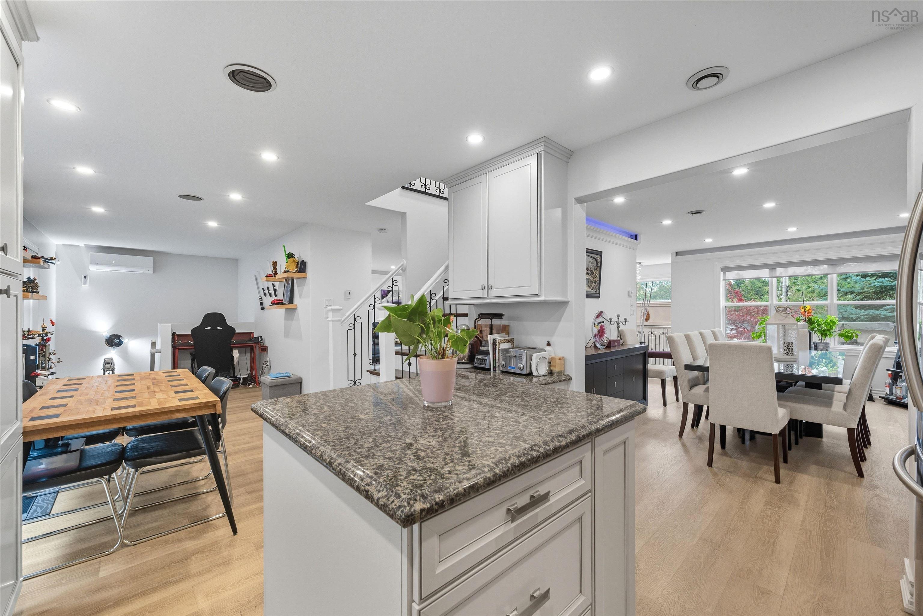 55 Donaldson Avenue photo #18