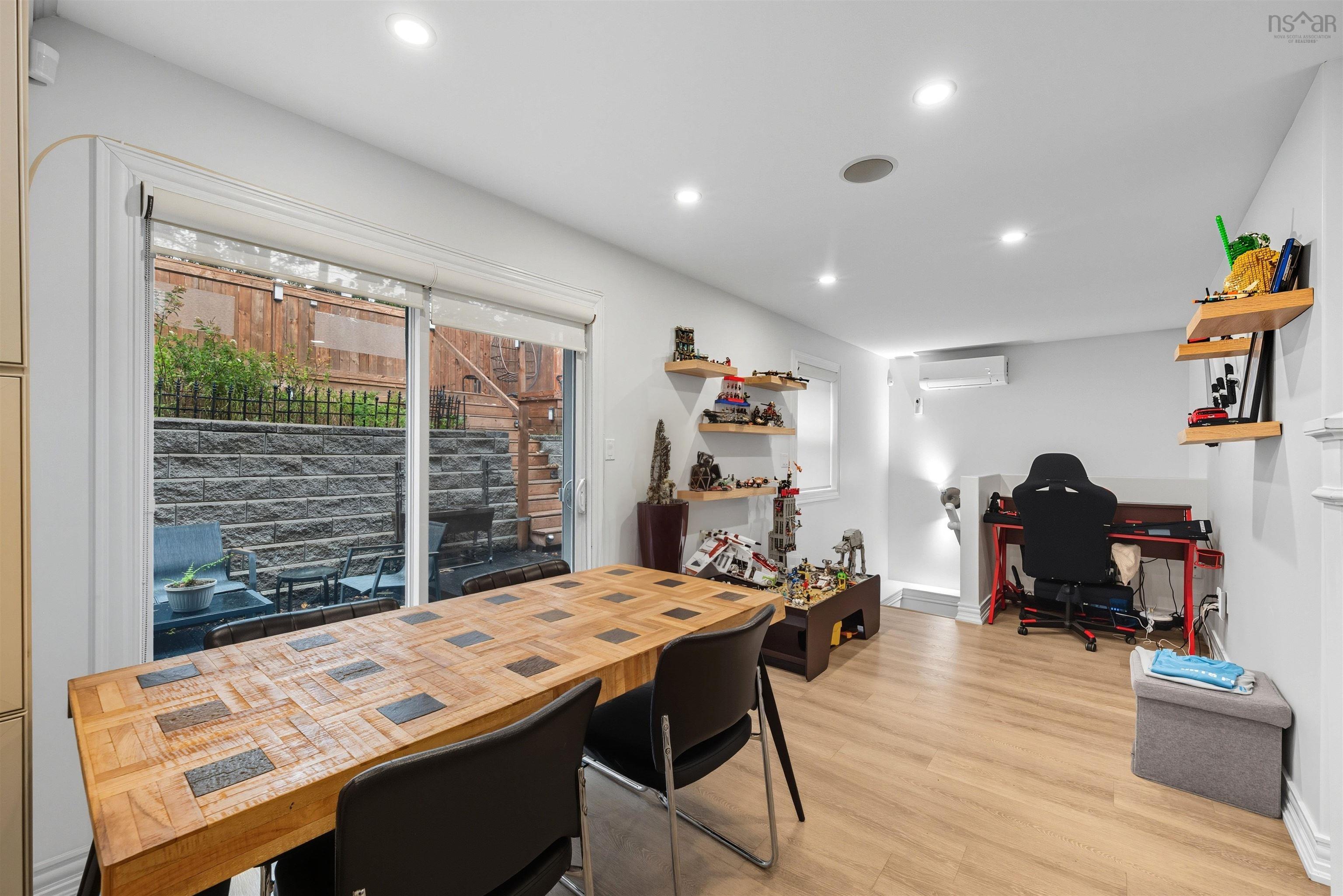 55 Donaldson Avenue photo #19