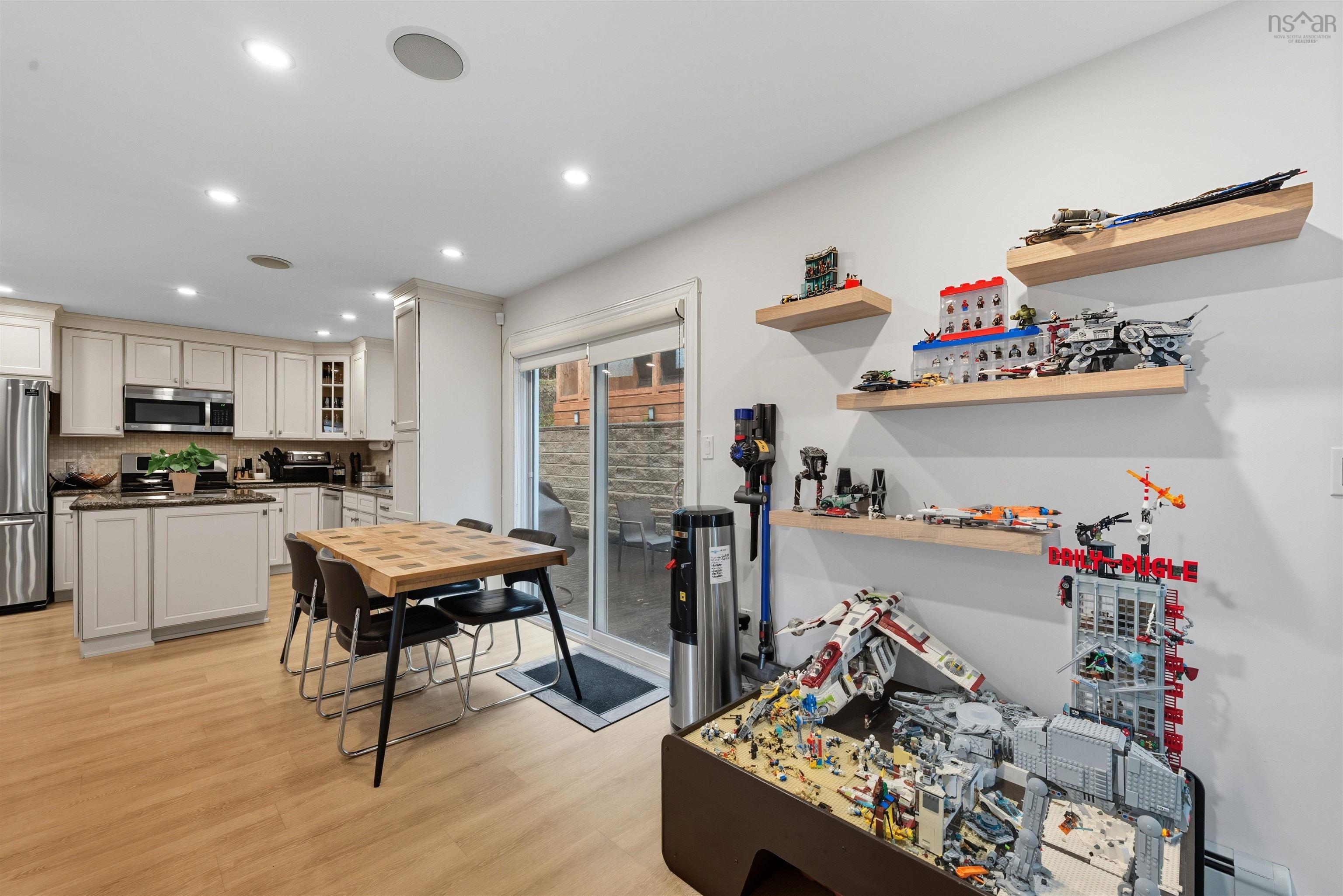 55 Donaldson Avenue photo #20