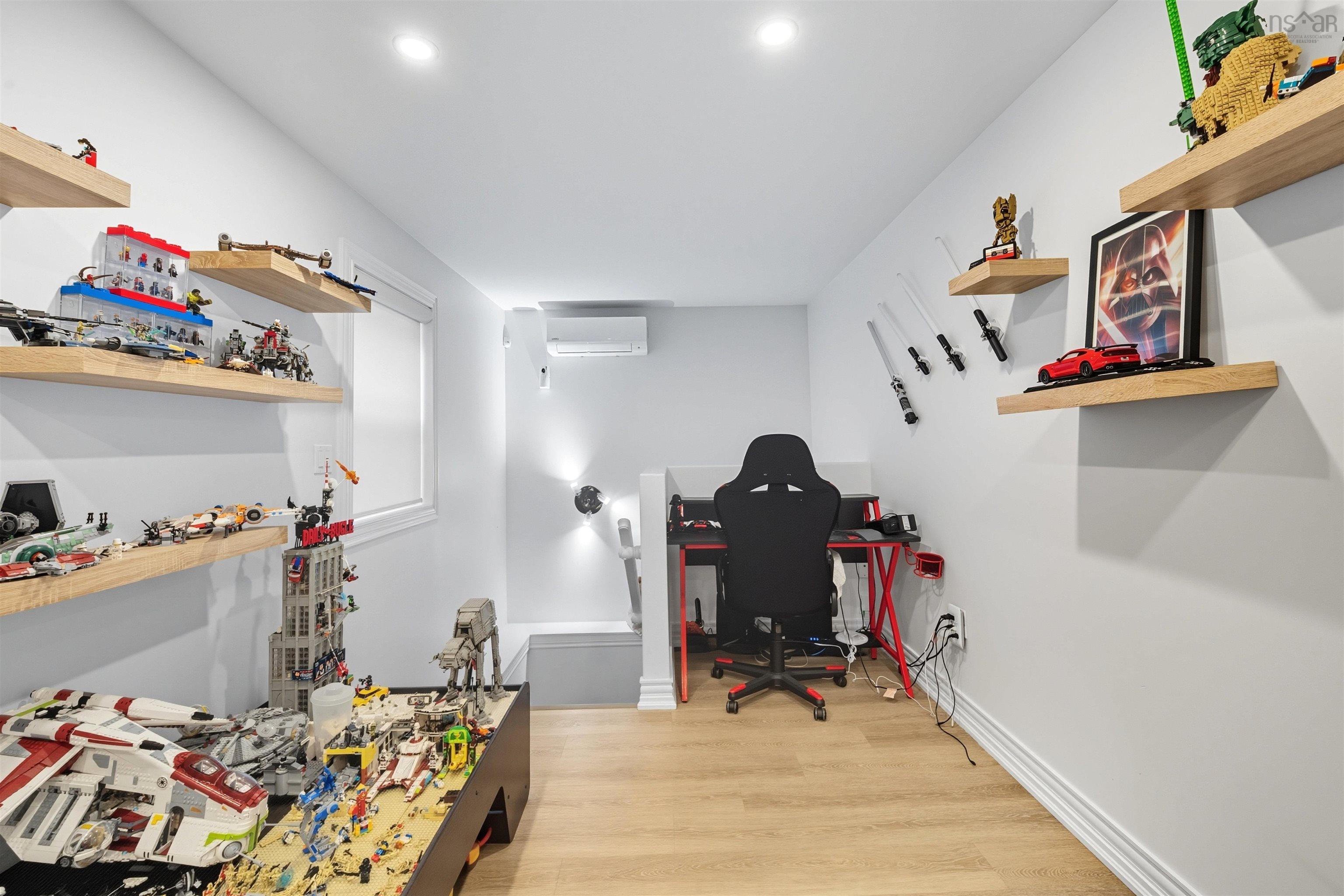 55 Donaldson Avenue photo #22