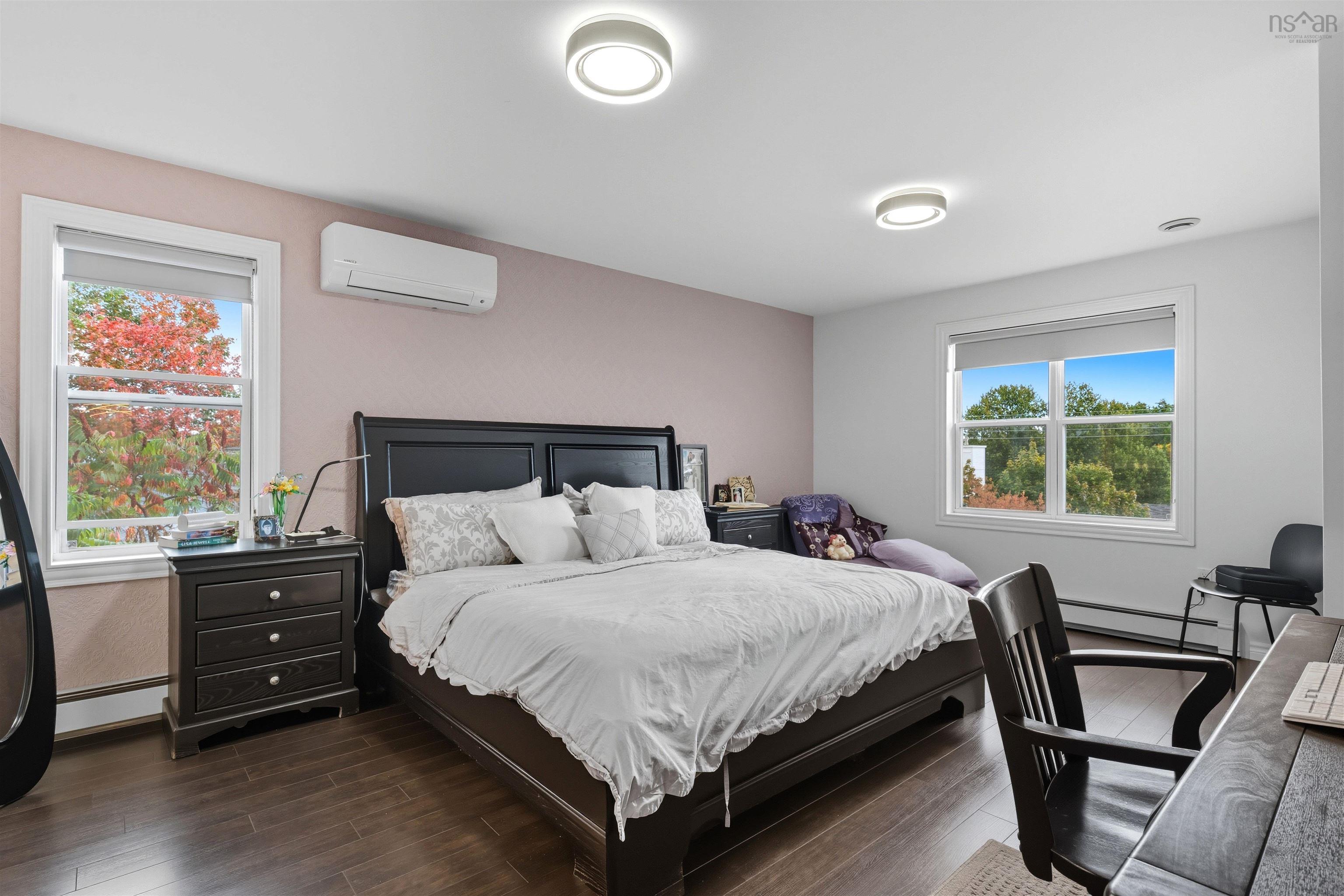 55 Donaldson Avenue photo #24