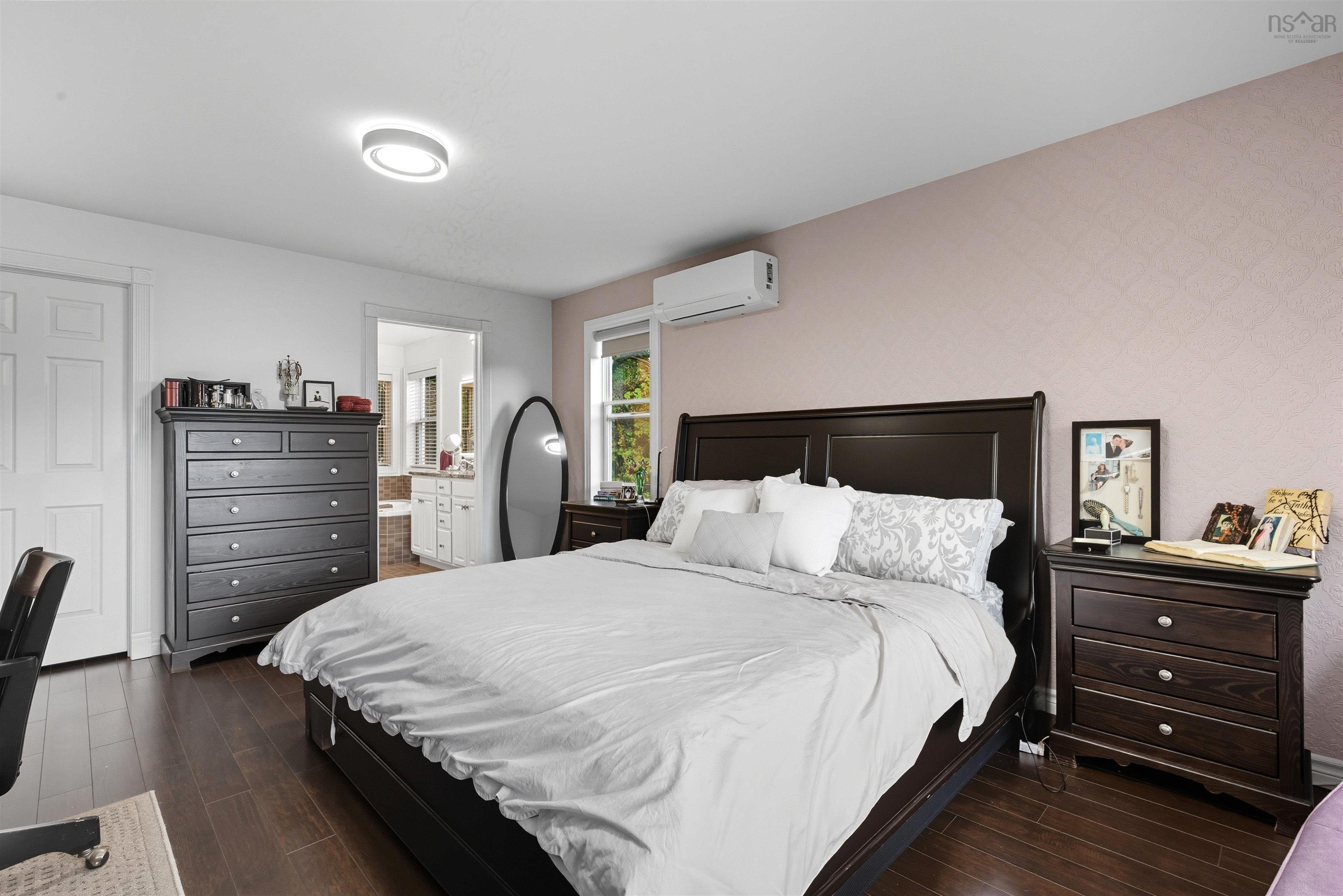 55 Donaldson Avenue photo #25