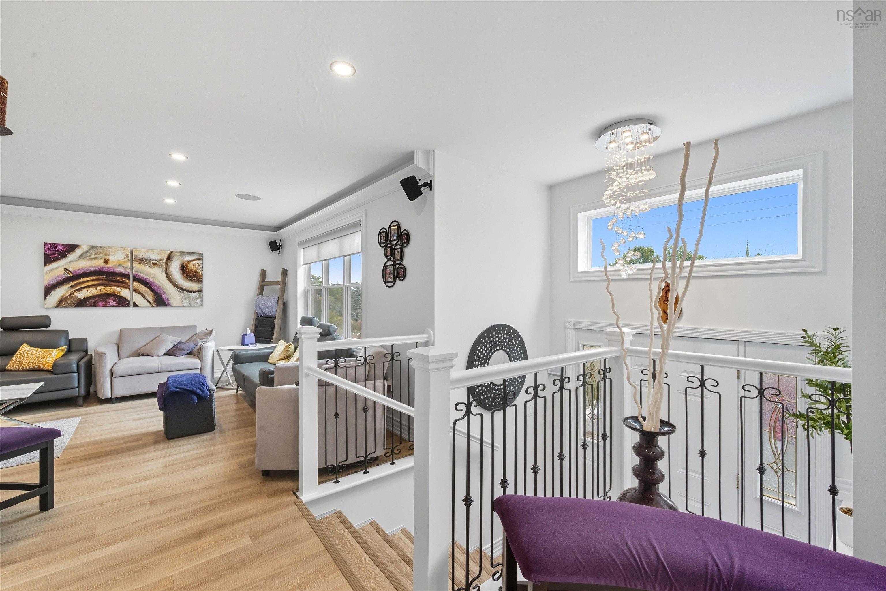 55 Donaldson Avenue photo #4