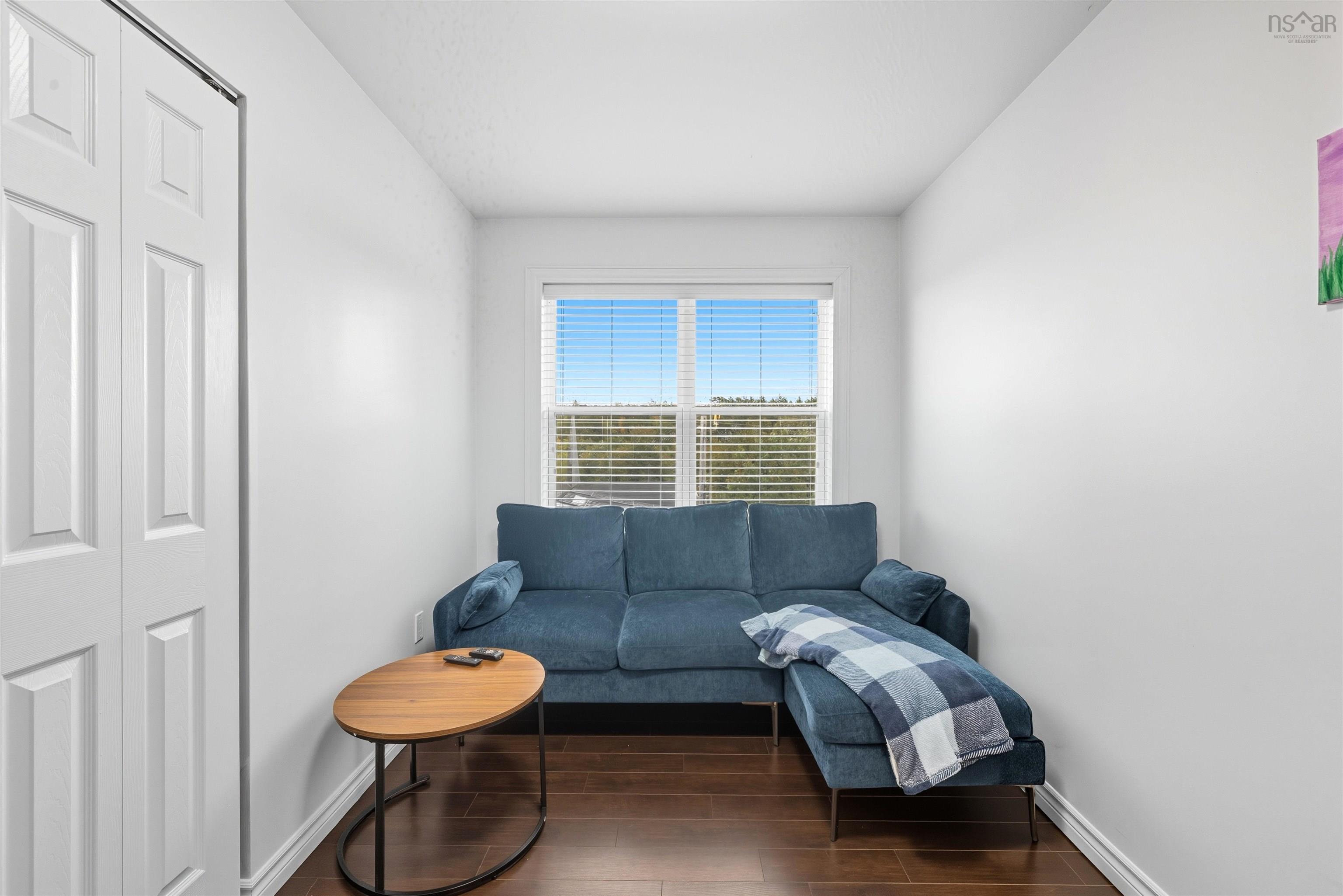 55 Donaldson Avenue photo #32