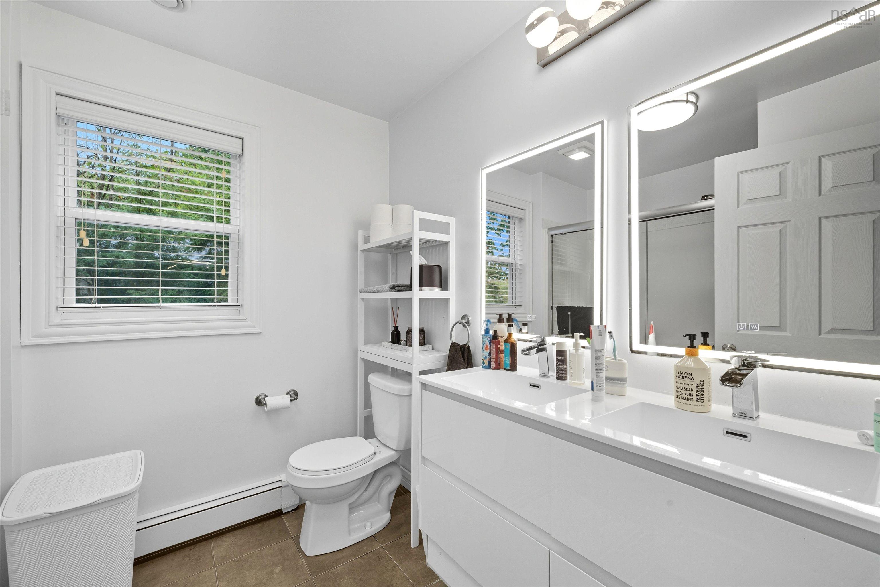 55 Donaldson Avenue photo #33