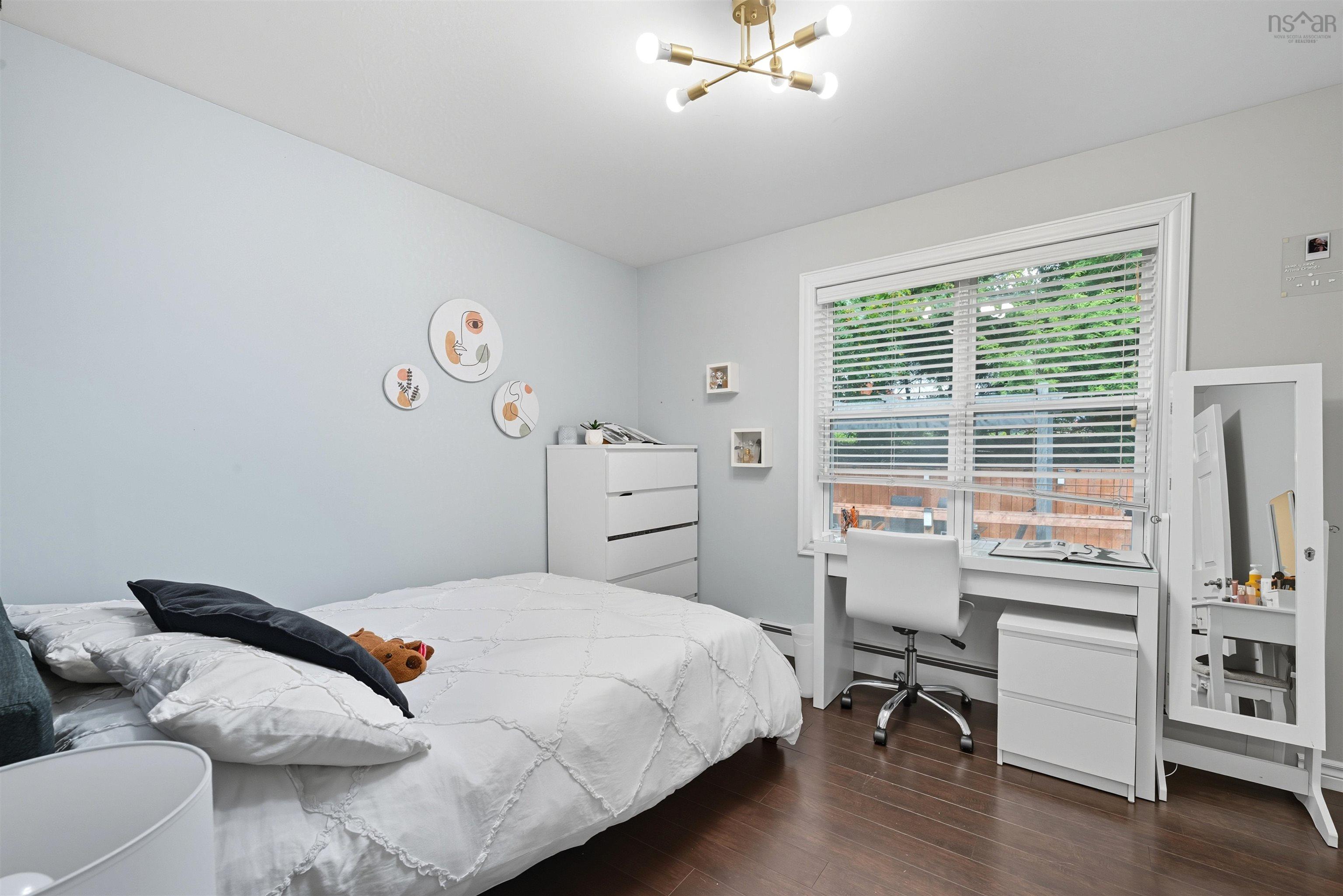 55 Donaldson Avenue photo #35