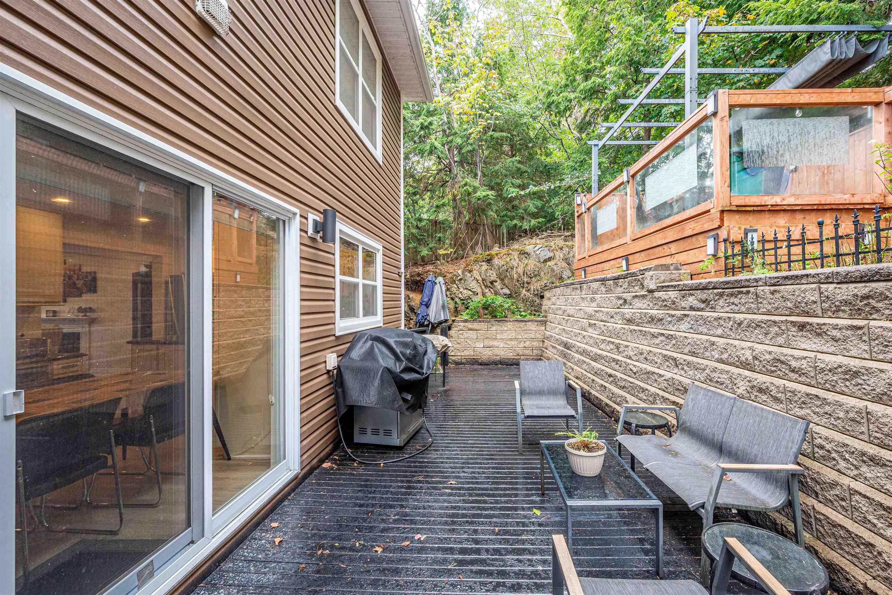 55 Donaldson Avenue photo #38