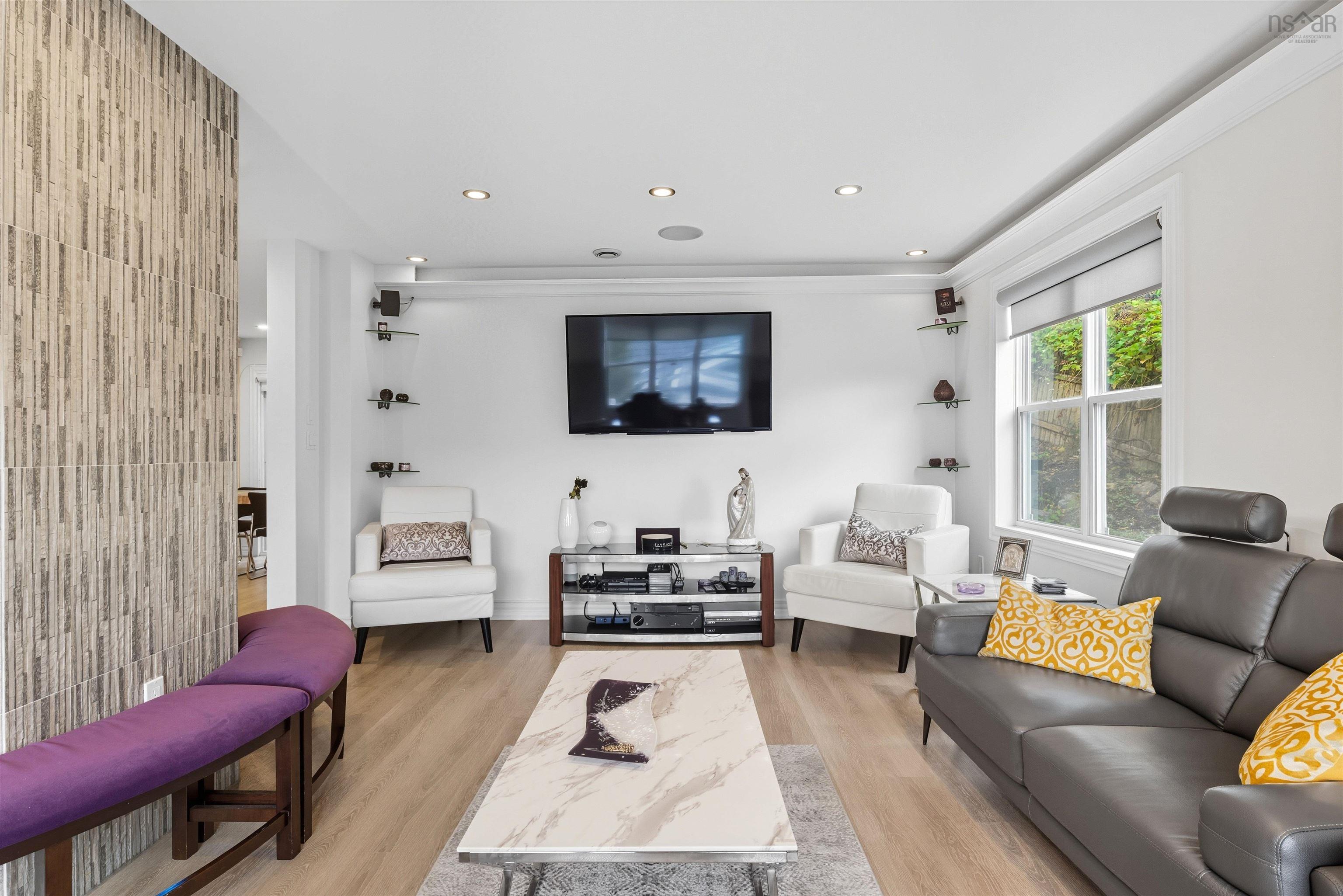 55 Donaldson Avenue photo #7