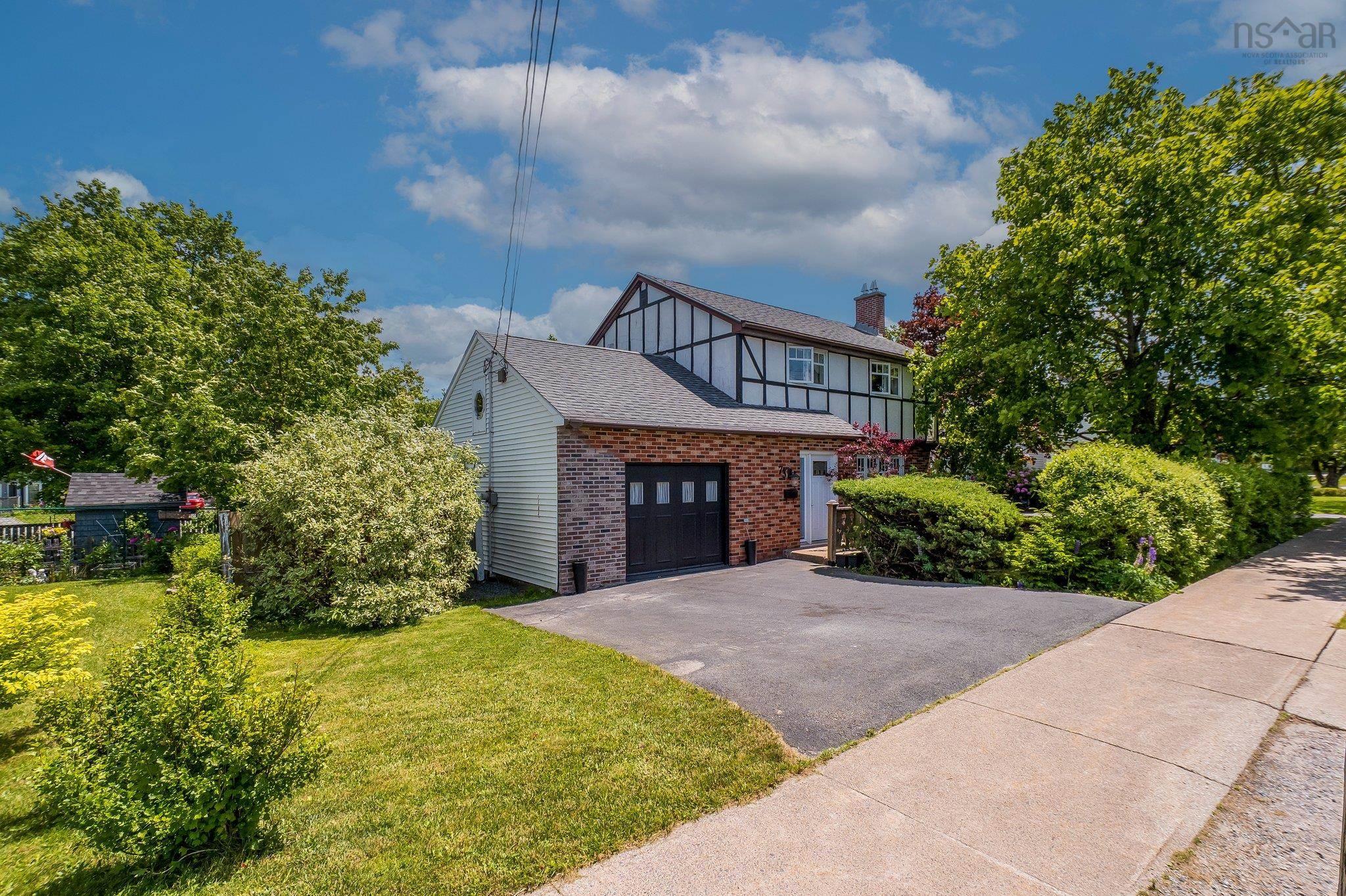 73 VALLEYFIELD RD, DARTMOUTH, NS