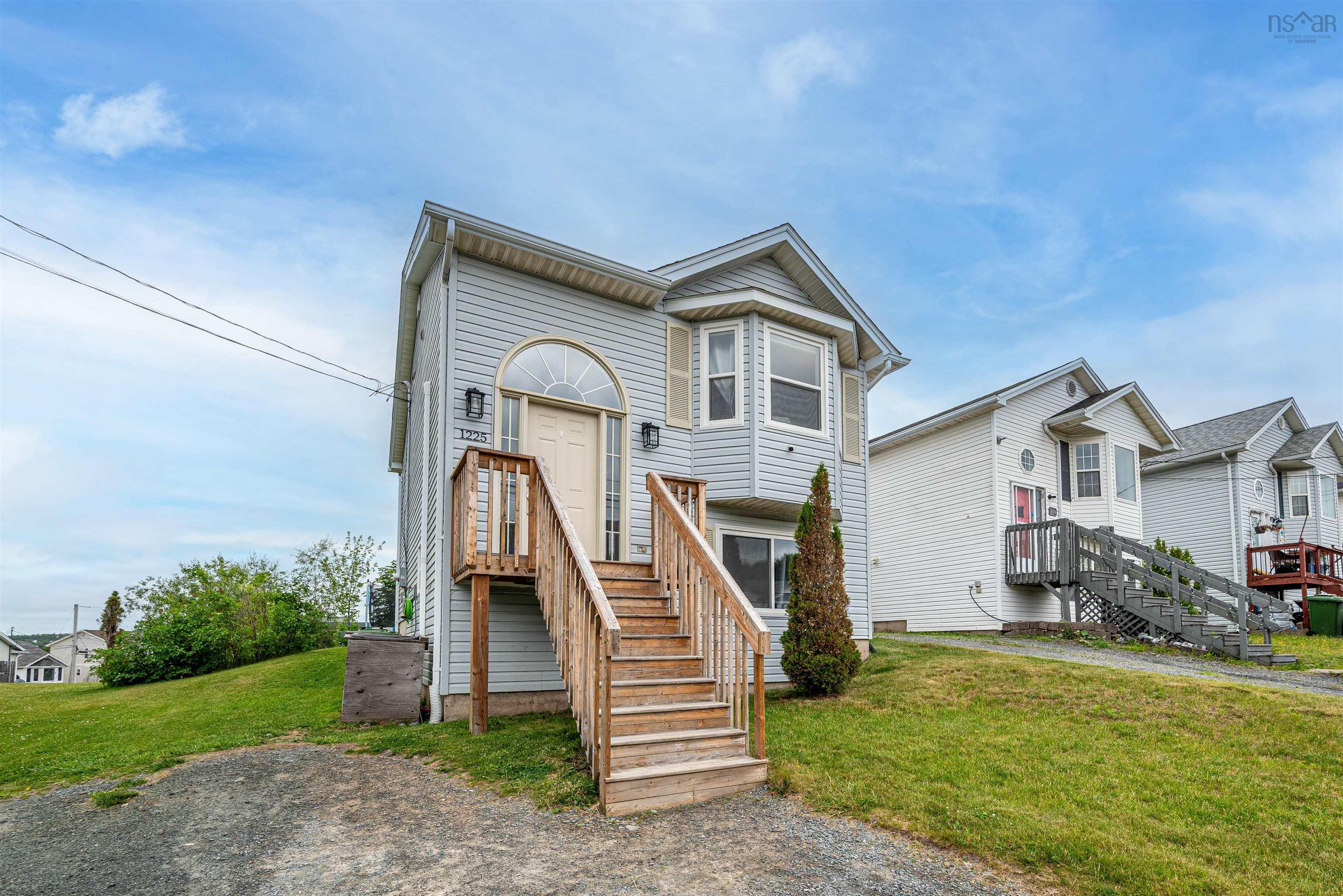 1225 SACKVILLE DR, MIDDLE SACKVILLE, NS