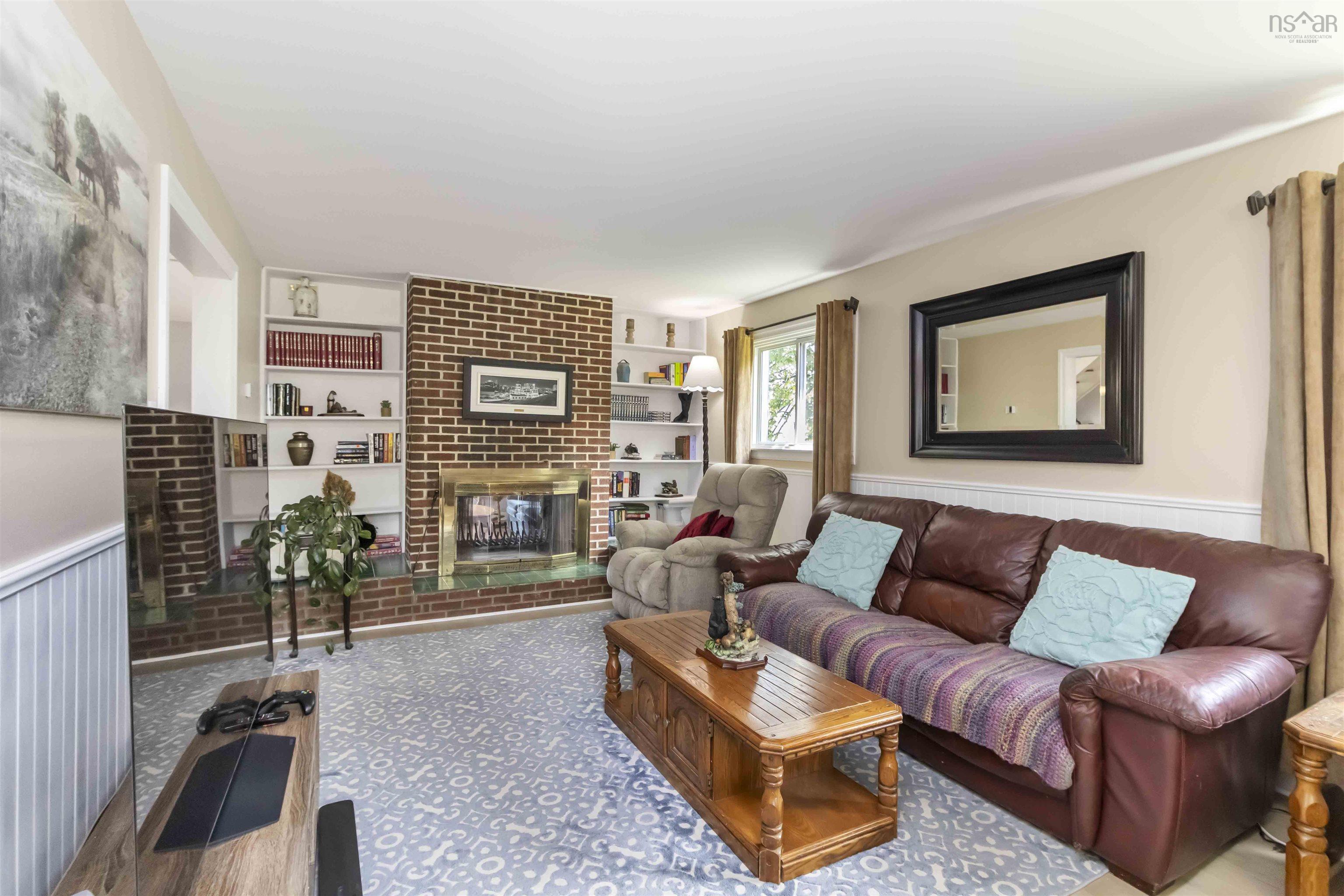 98 Wildwood Boulevard photo #17