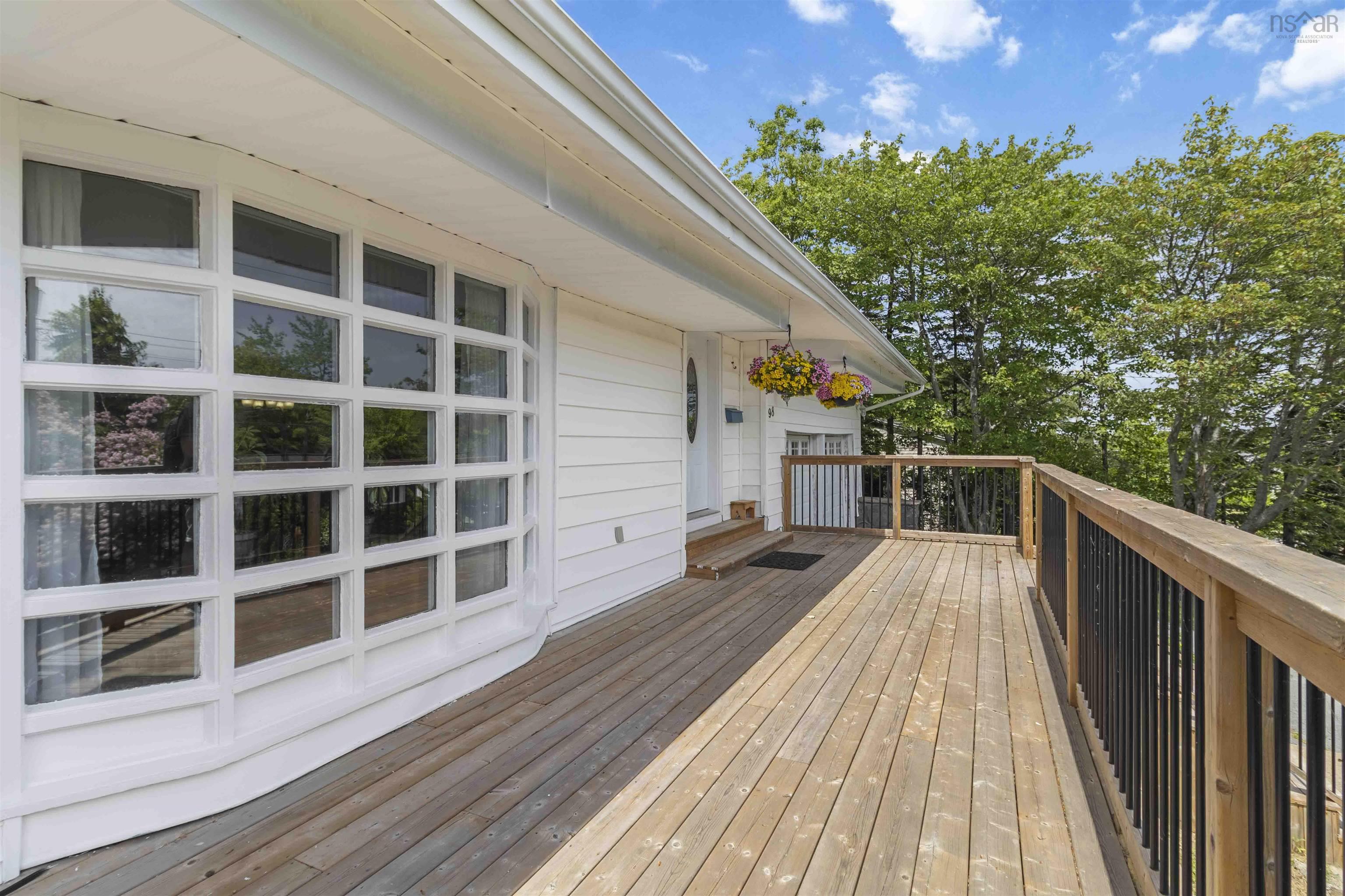 98 Wildwood Boulevard photo #5