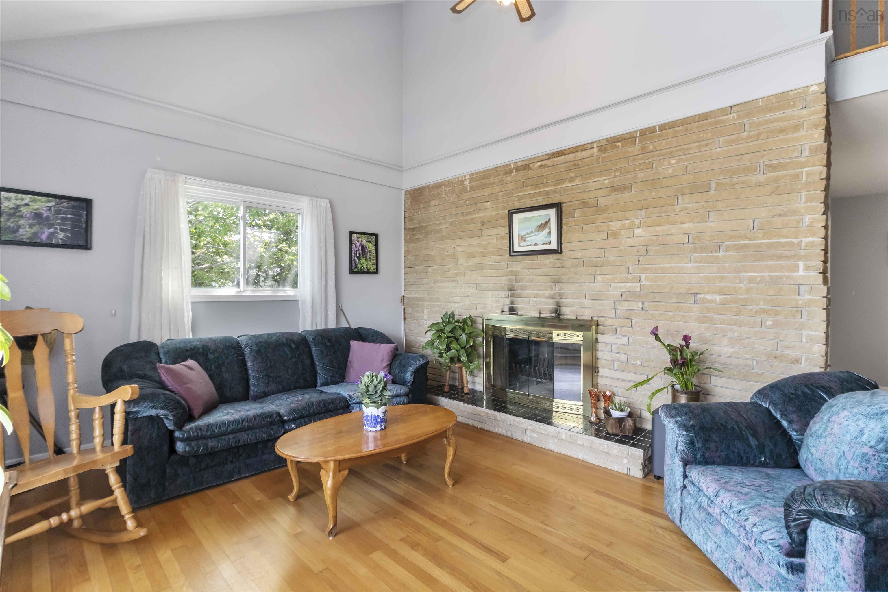 98 Wildwood Boulevard photo #10