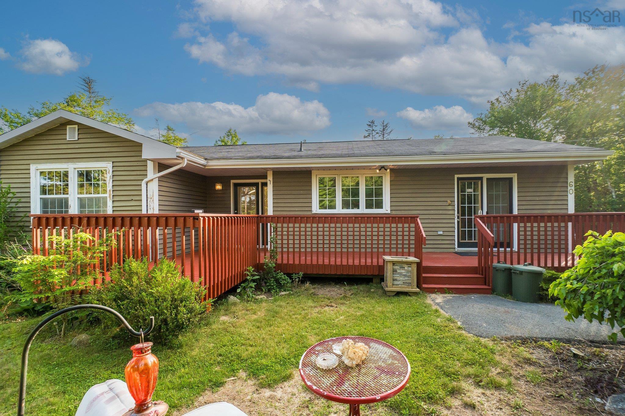 60 ROCKCLIFFE CRES, HAMMONDS PLAINS, NS Photo 1