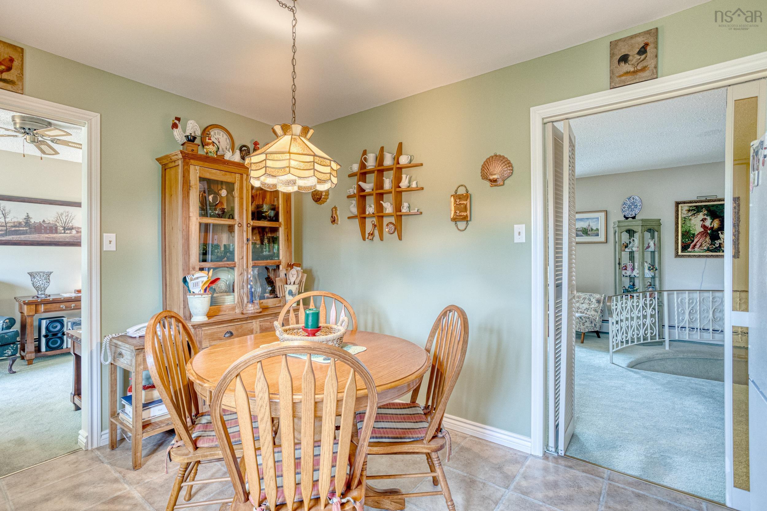 10 Wheatstone Heights photo #16
