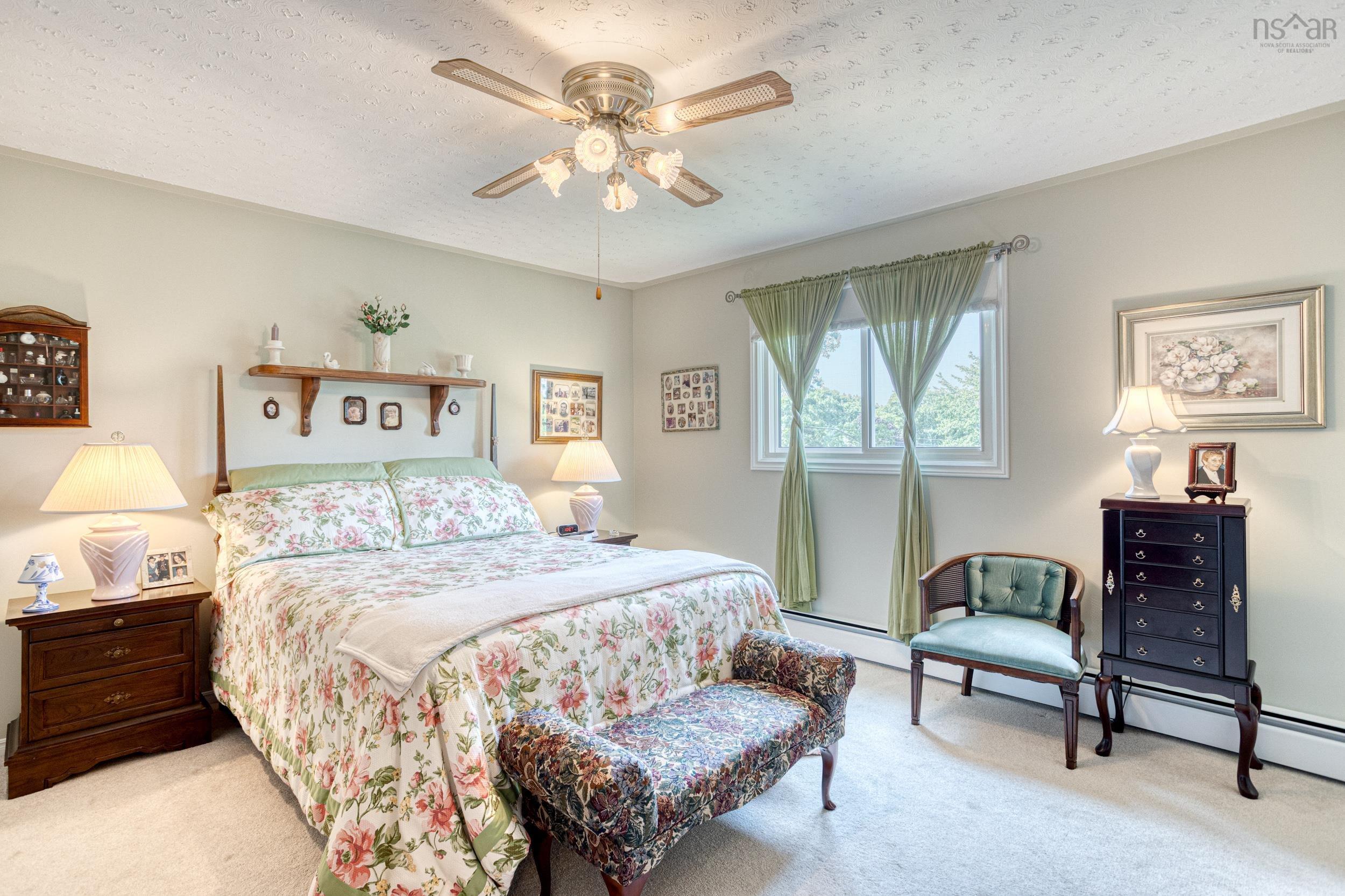 10 Wheatstone Heights photo #20
