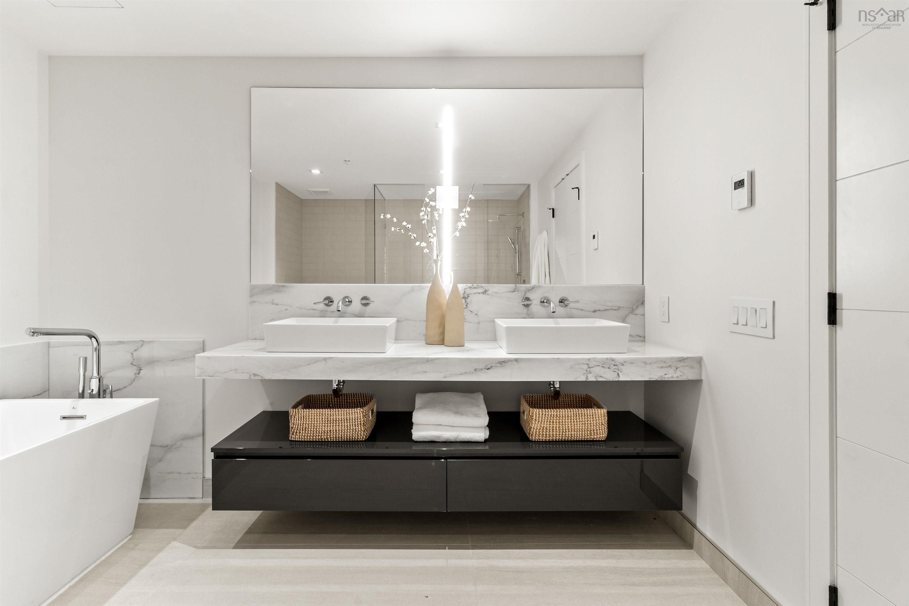 2302 1650 Granville Street photo #26