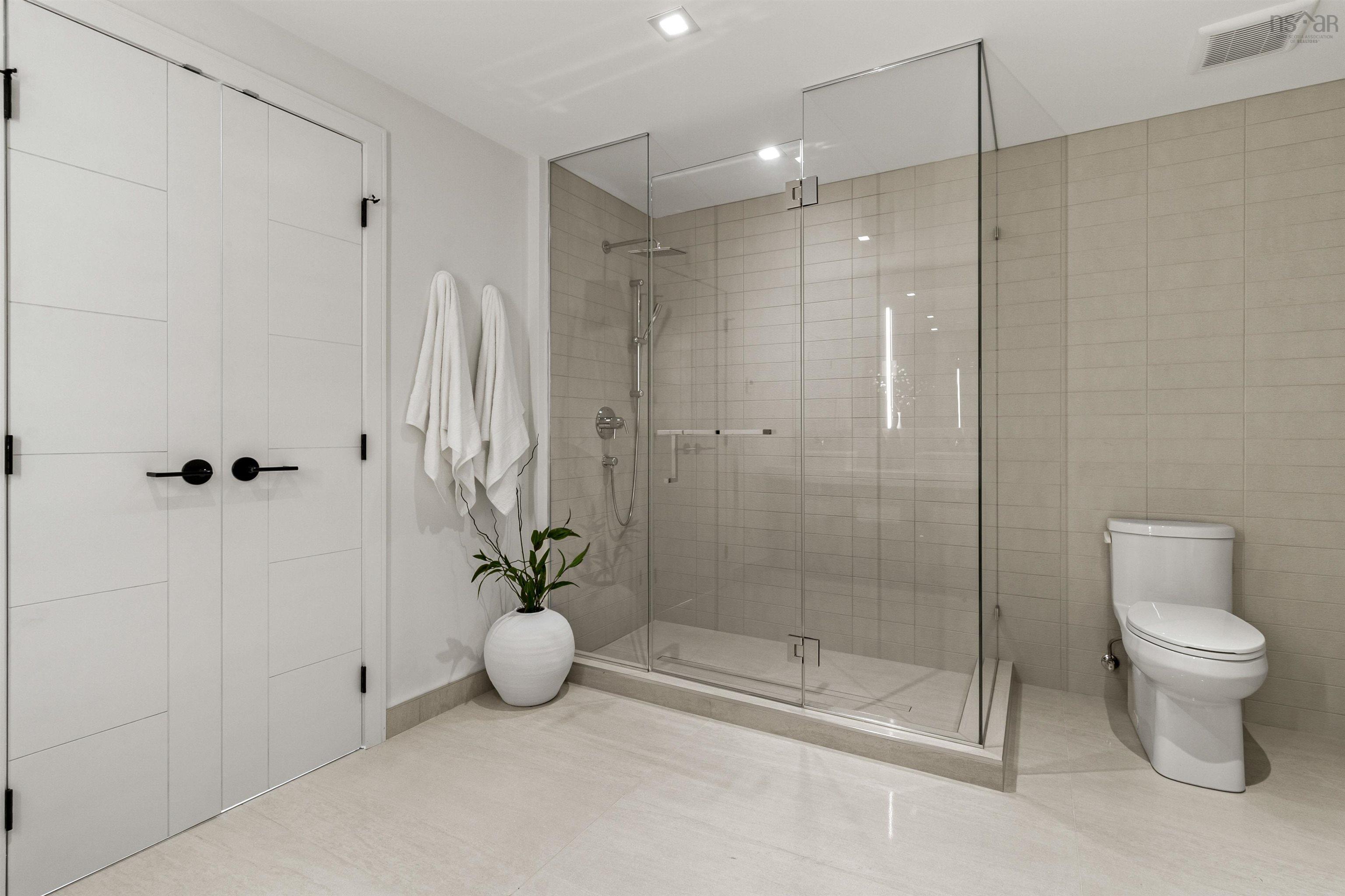 2302 1650 Granville Street photo #27