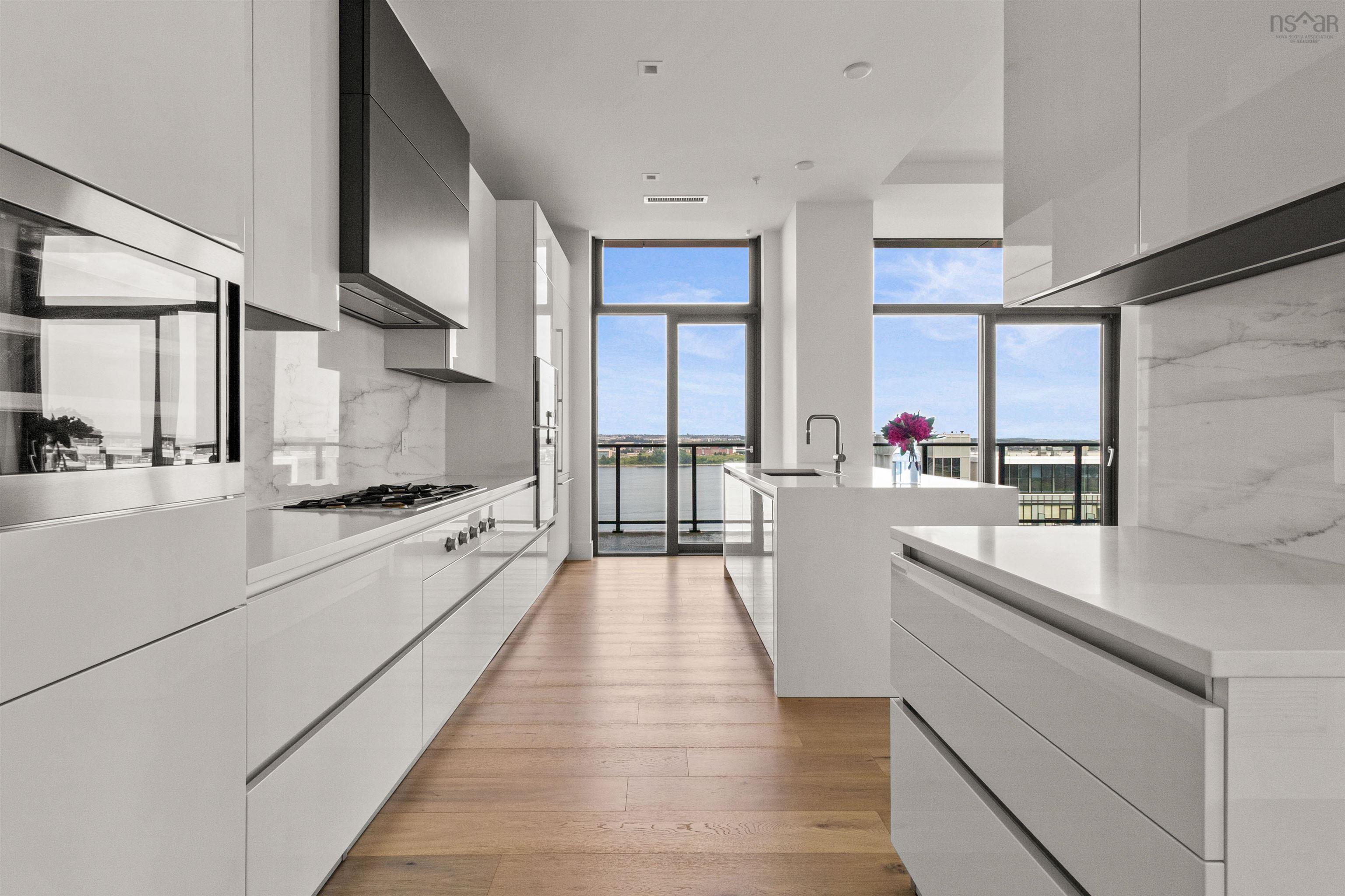 2303 1650 Granville Street photo #5