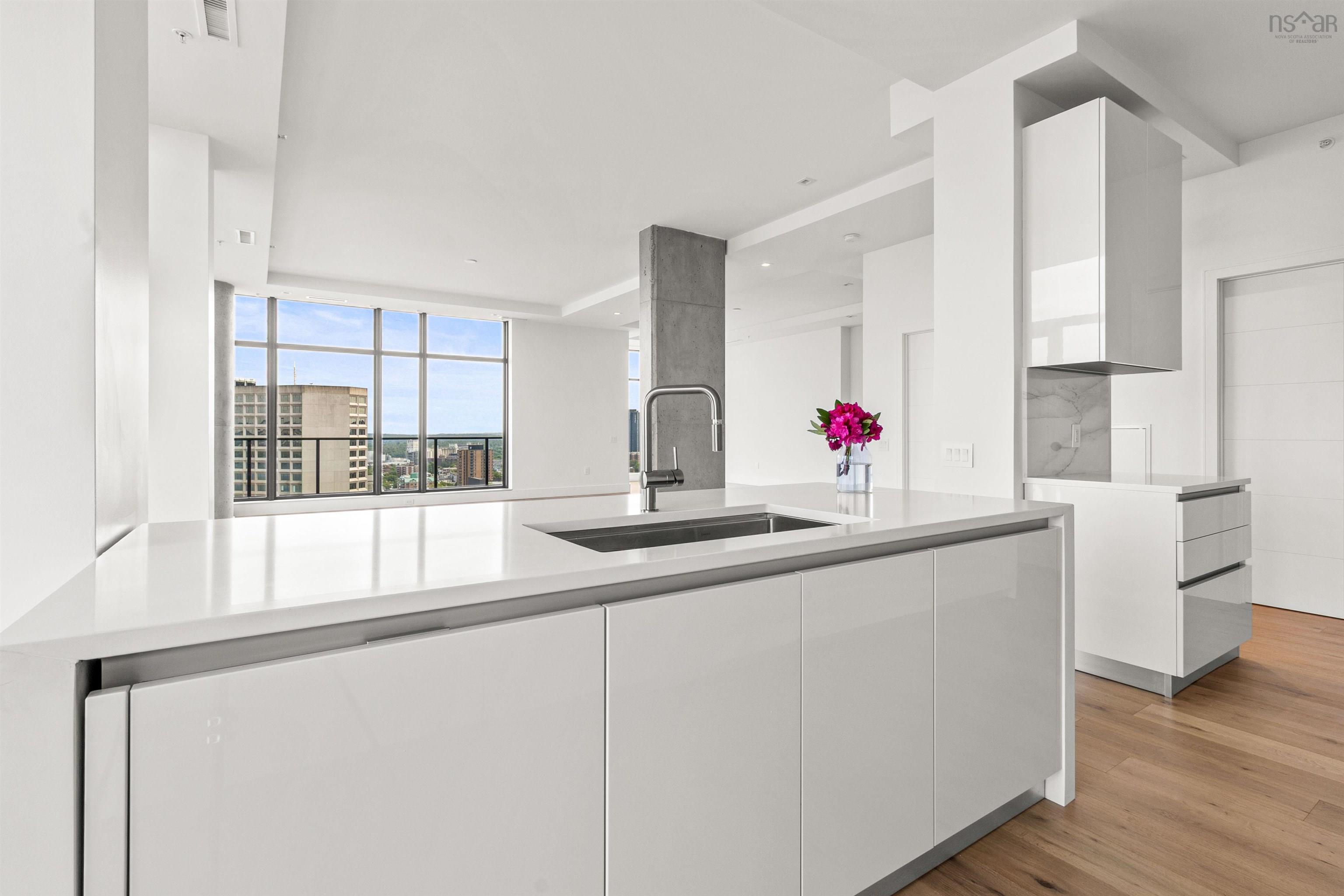 2303 1650 Granville Street photo #8