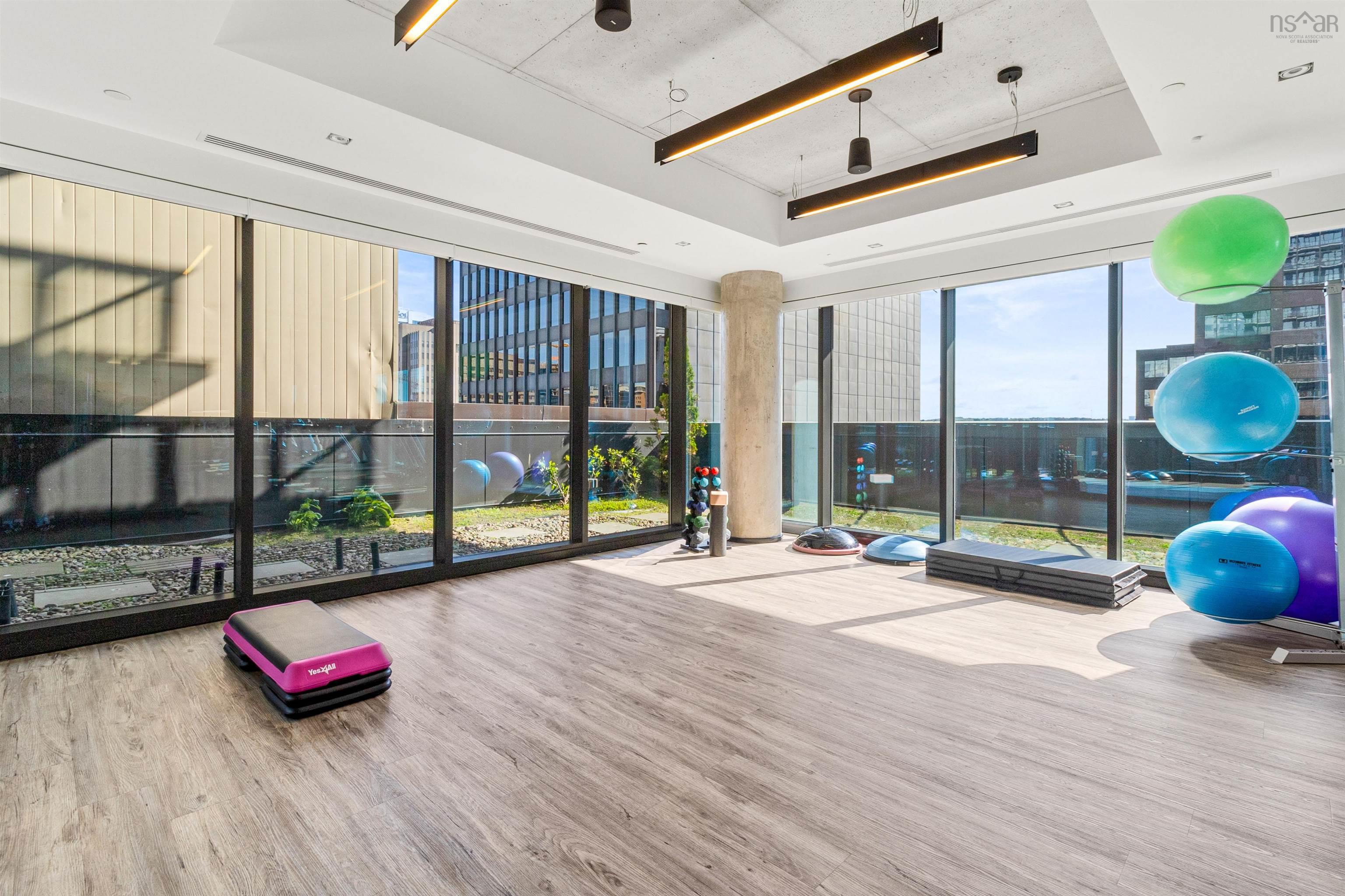 2301 1650 Granville Street photo #43