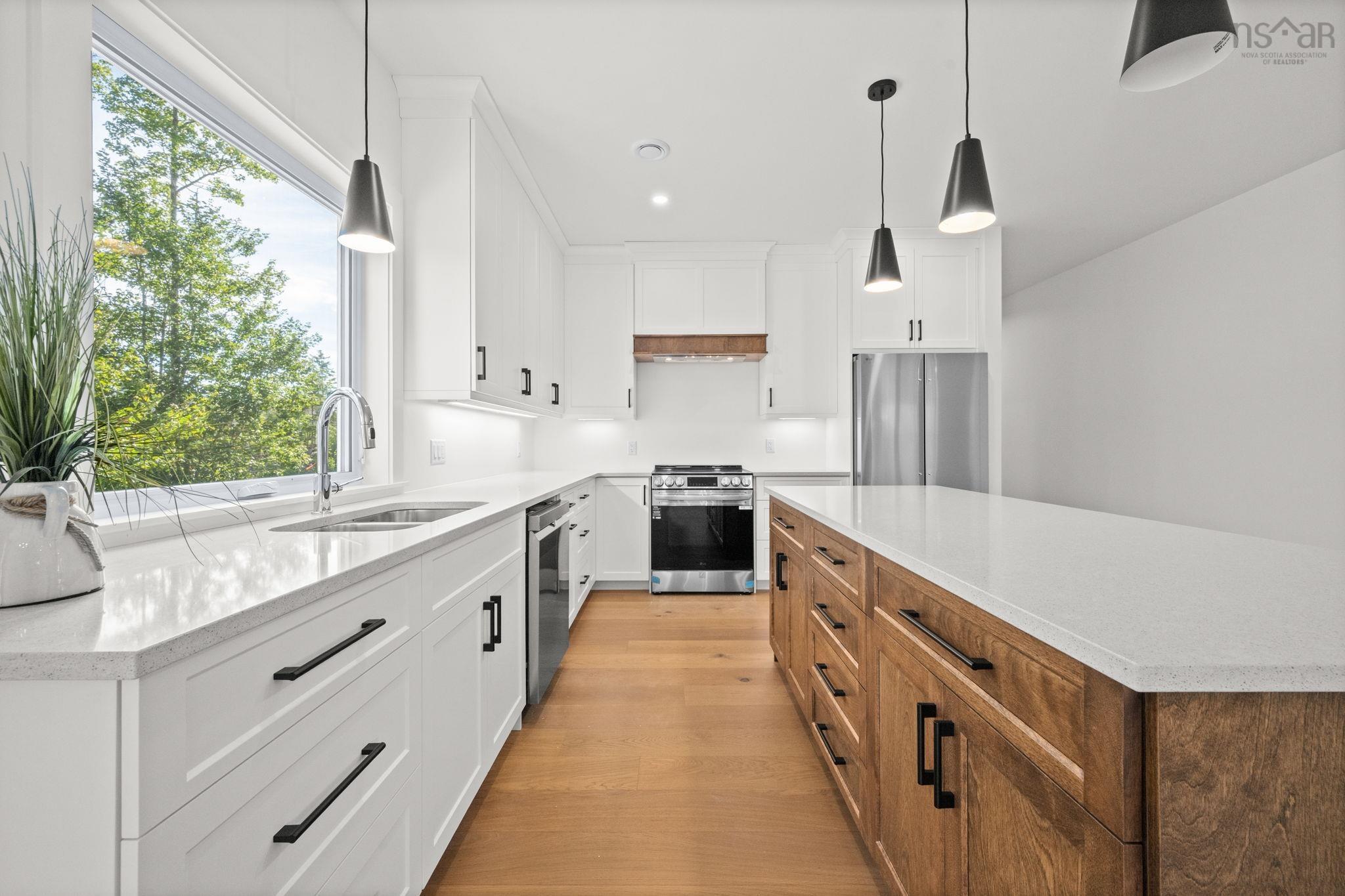 170 Olive Avenue photo #11