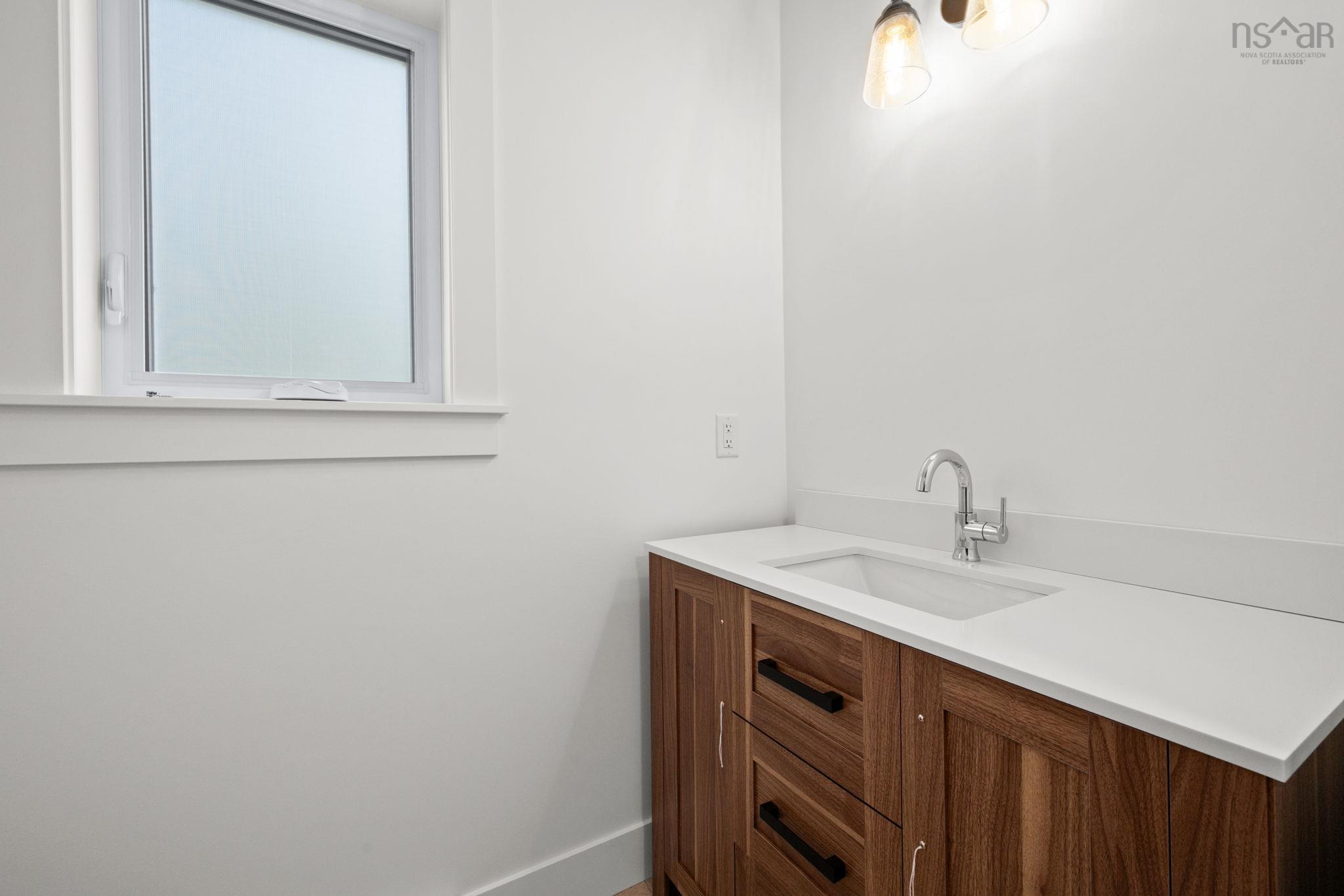 170 Olive Avenue photo #15