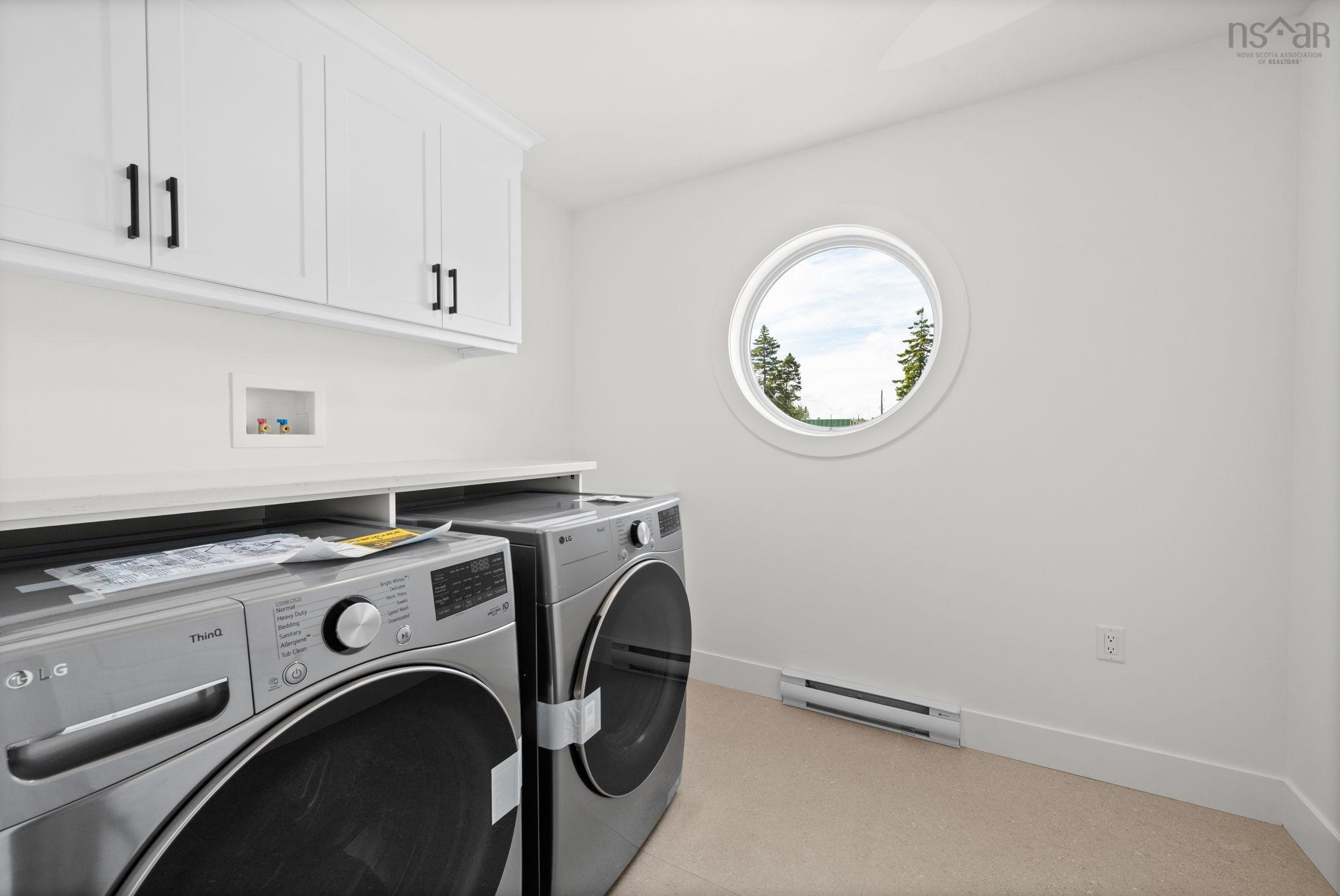 170 Olive Avenue photo #17