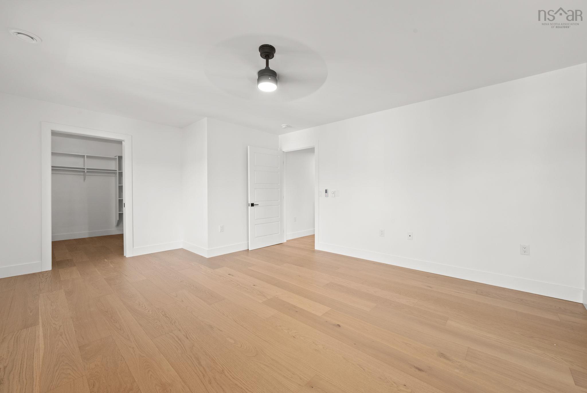 170 Olive Avenue photo #19