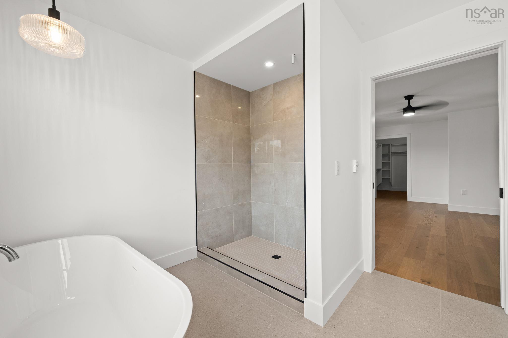 170 Olive Avenue photo #20