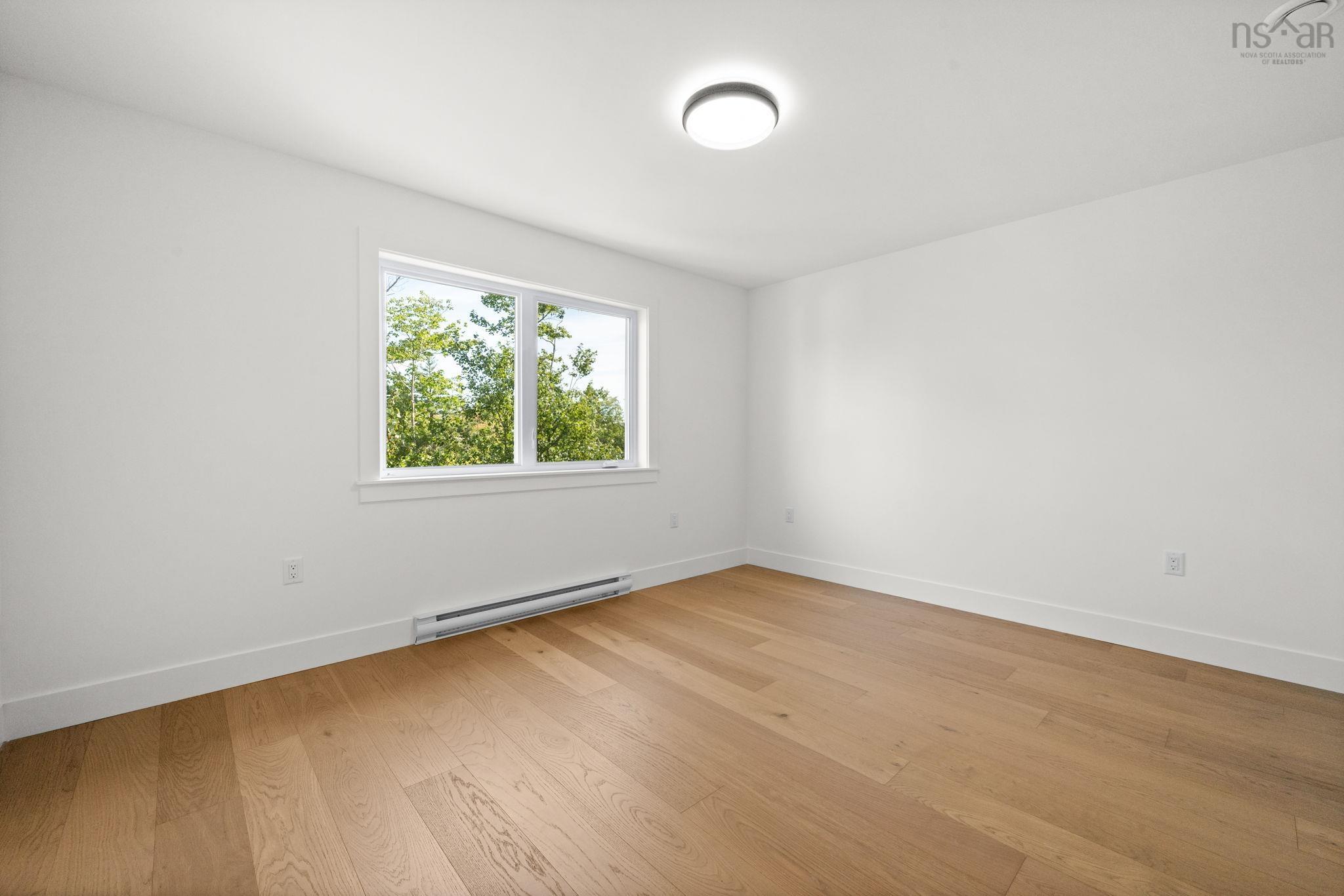 170 Olive Avenue photo #24