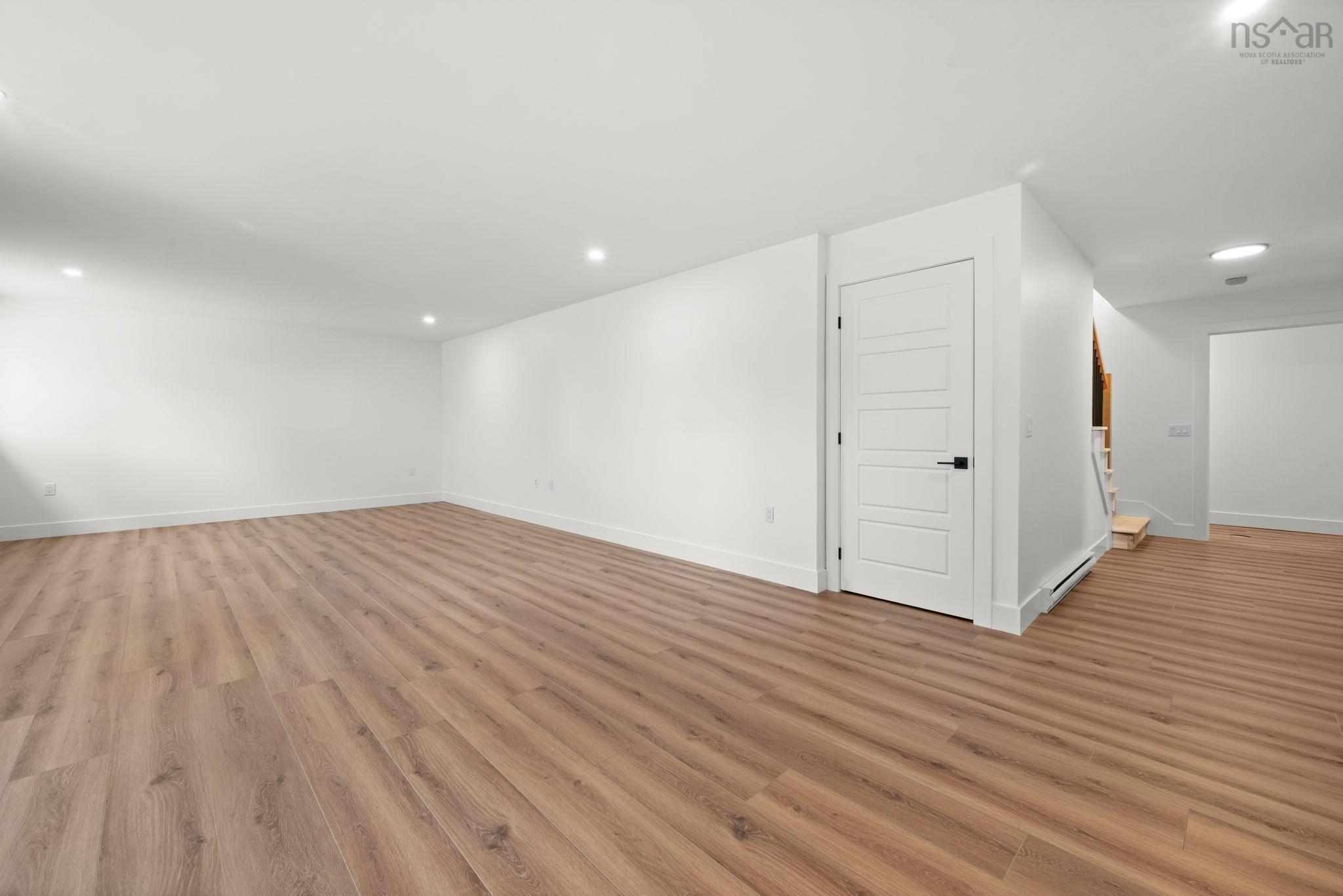 170 Olive Avenue photo #31