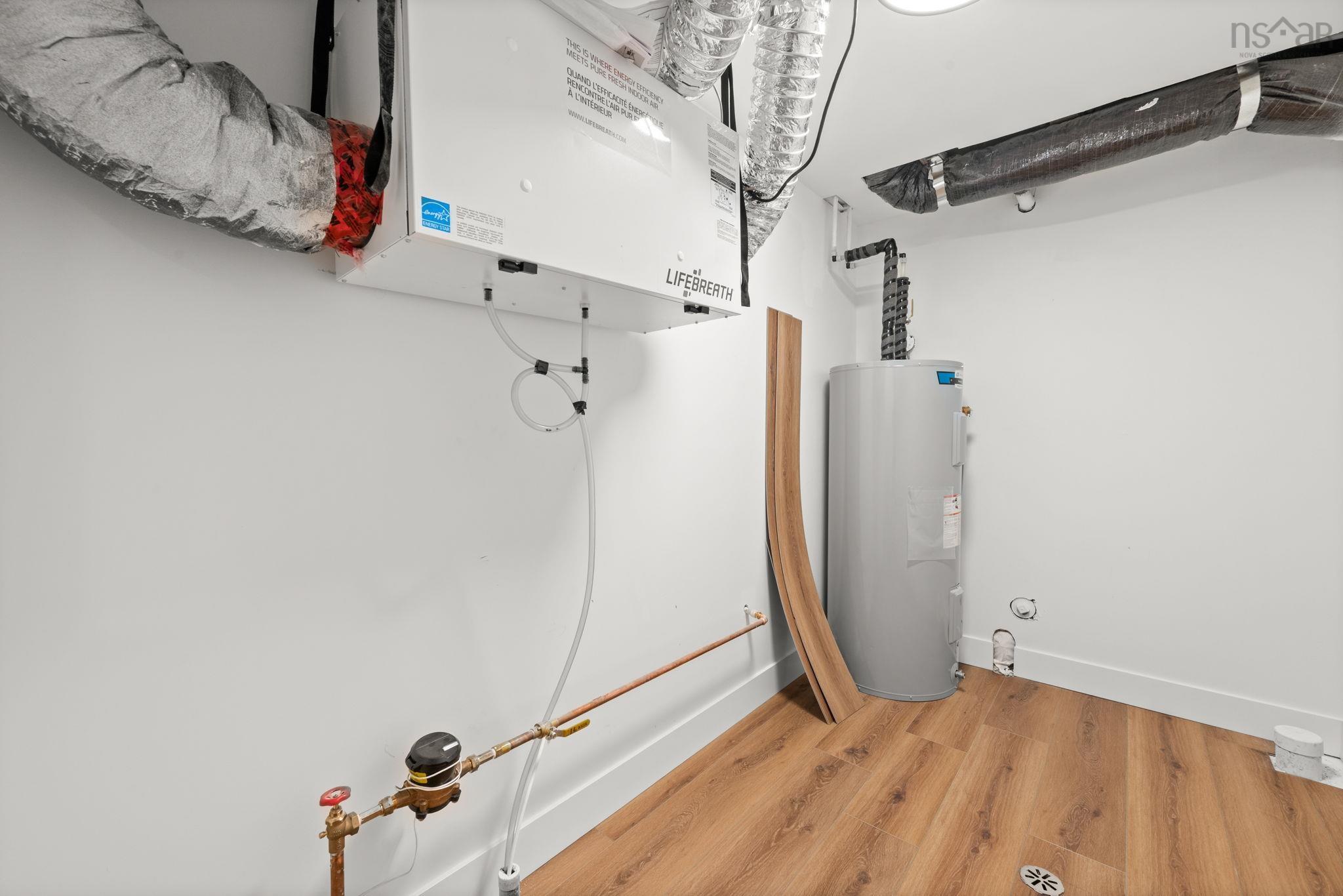 170 Olive Avenue photo #33